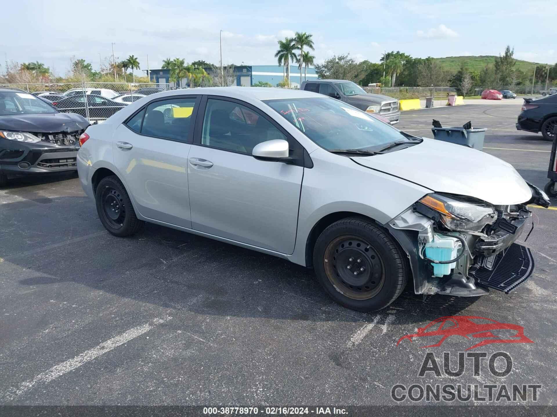 TOYOTA COROLLA 2018 - 5YFBURHE7JP851236