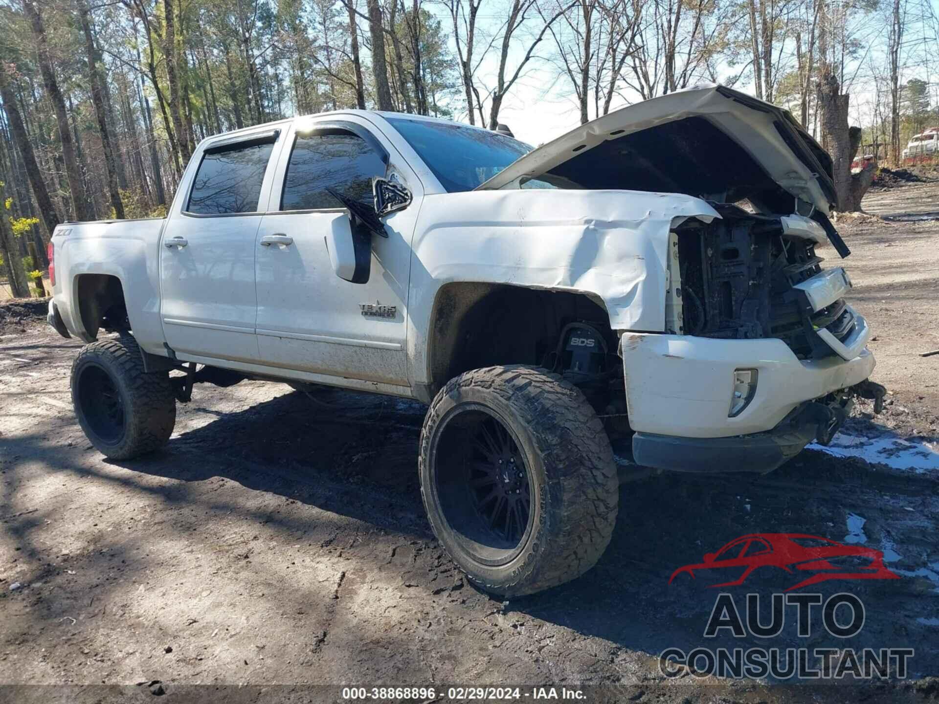 CHEVROLET SILVERADO 2018 - 3GCUKREC2JG361651