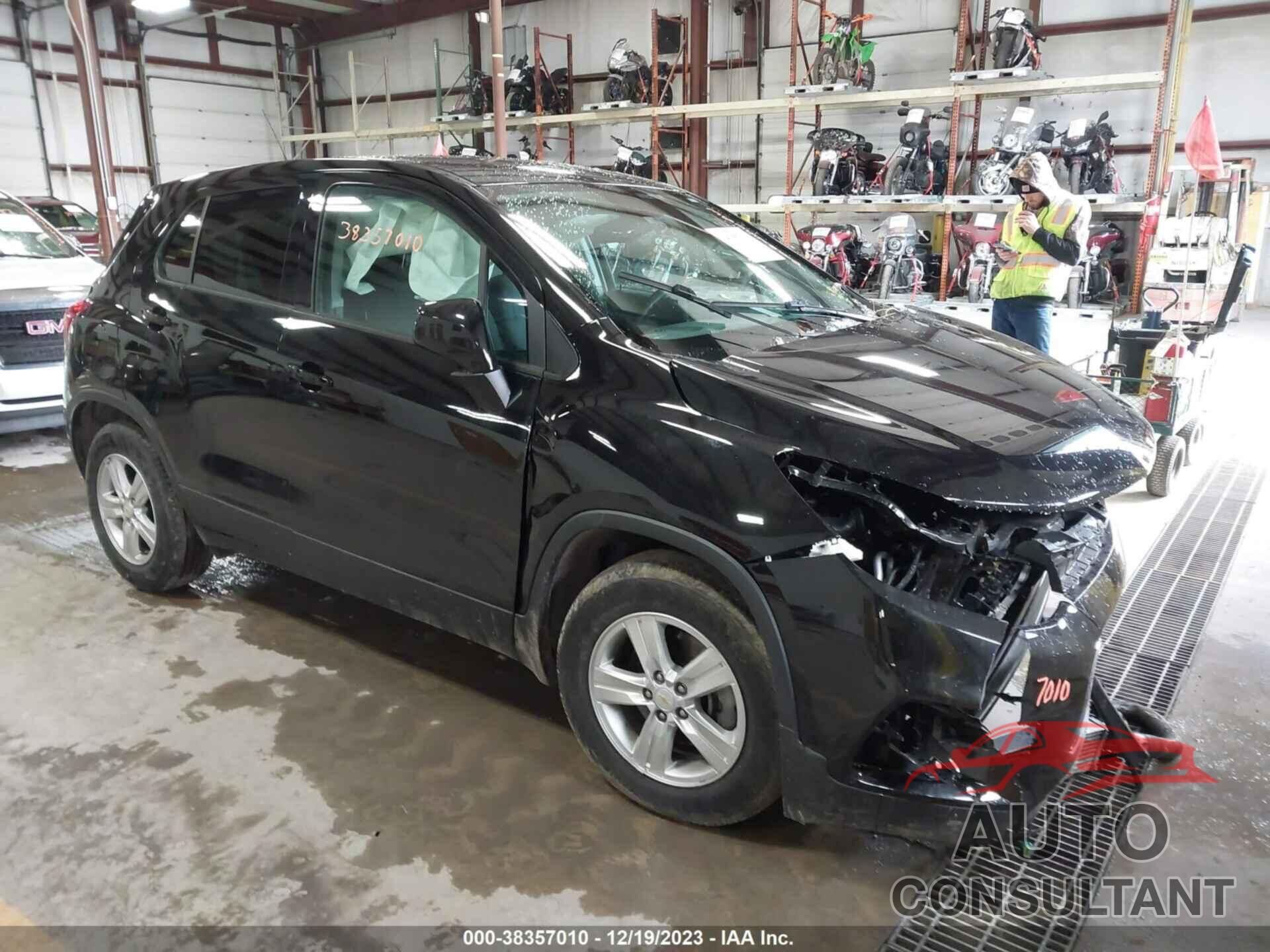 CHEVROLET TRAX 2020 - KL7CJKSB3LB043645