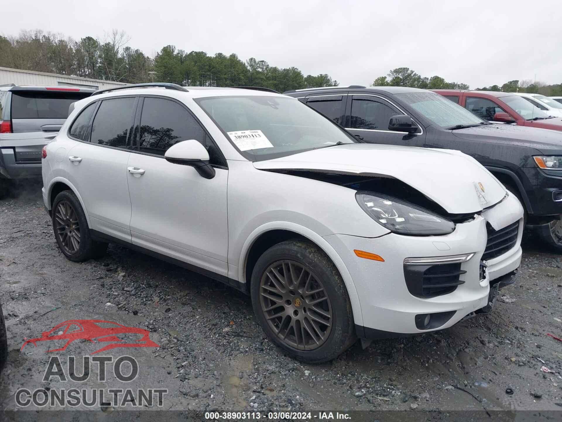 PORSCHE CAYENNE 2017 - WP1AA2A21HKA83501