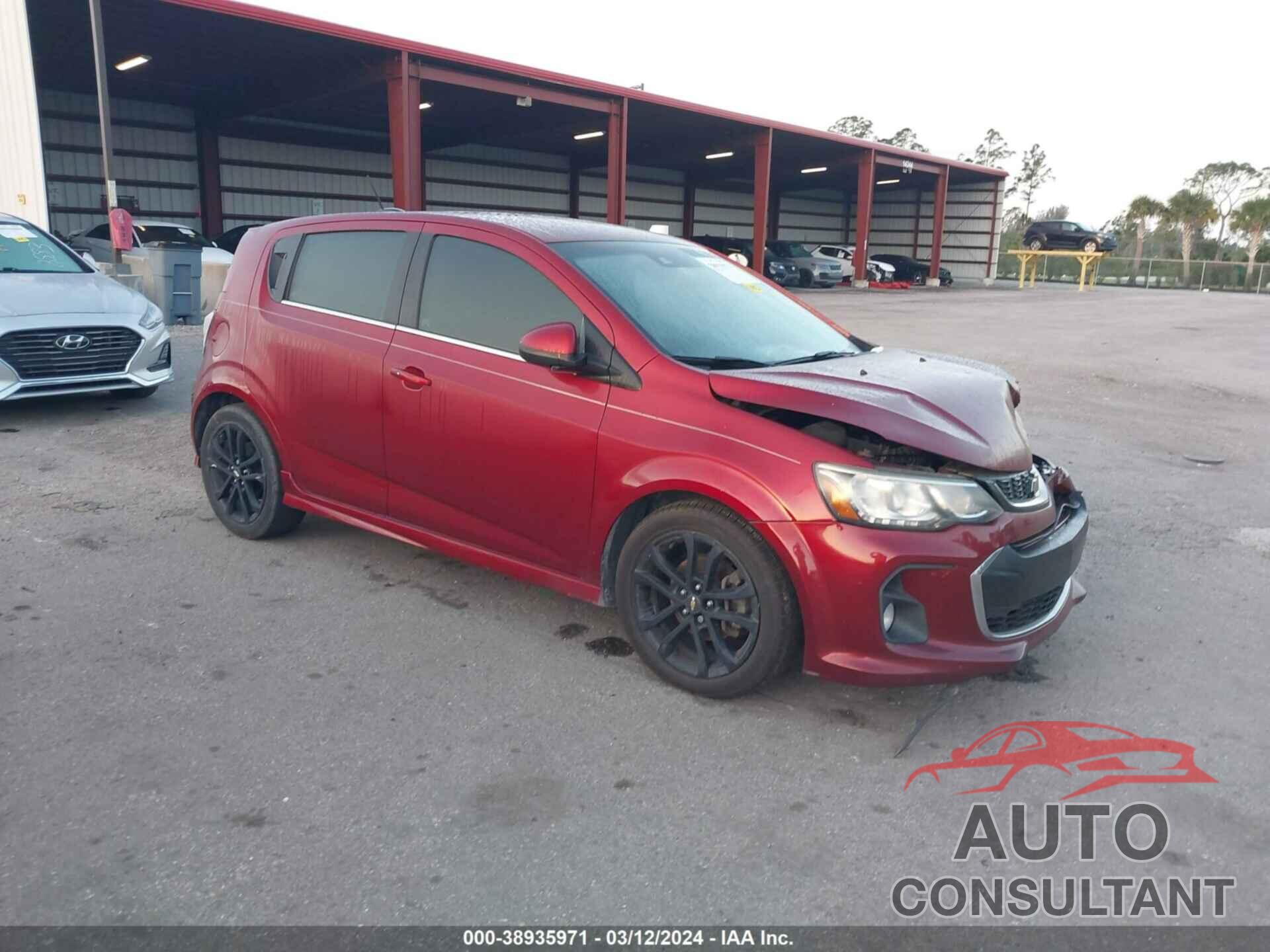 CHEVROLET SONIC 2017 - 1G1JF6SB8H4153193