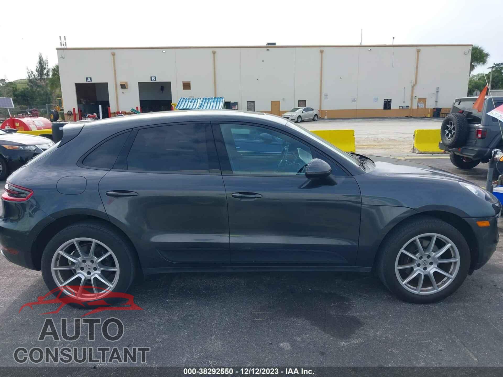 PORSCHE MACAN 2017 - WP1AA2A51HLB03380