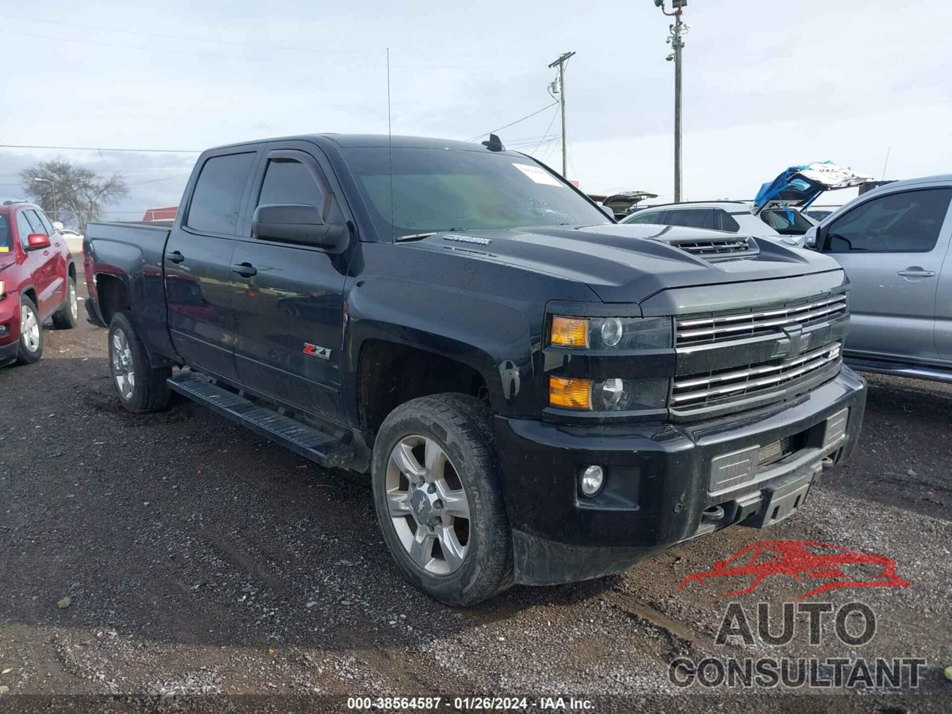 CHEVROLET SILVERADO 2018 - 1GC1KWEY2JF135611