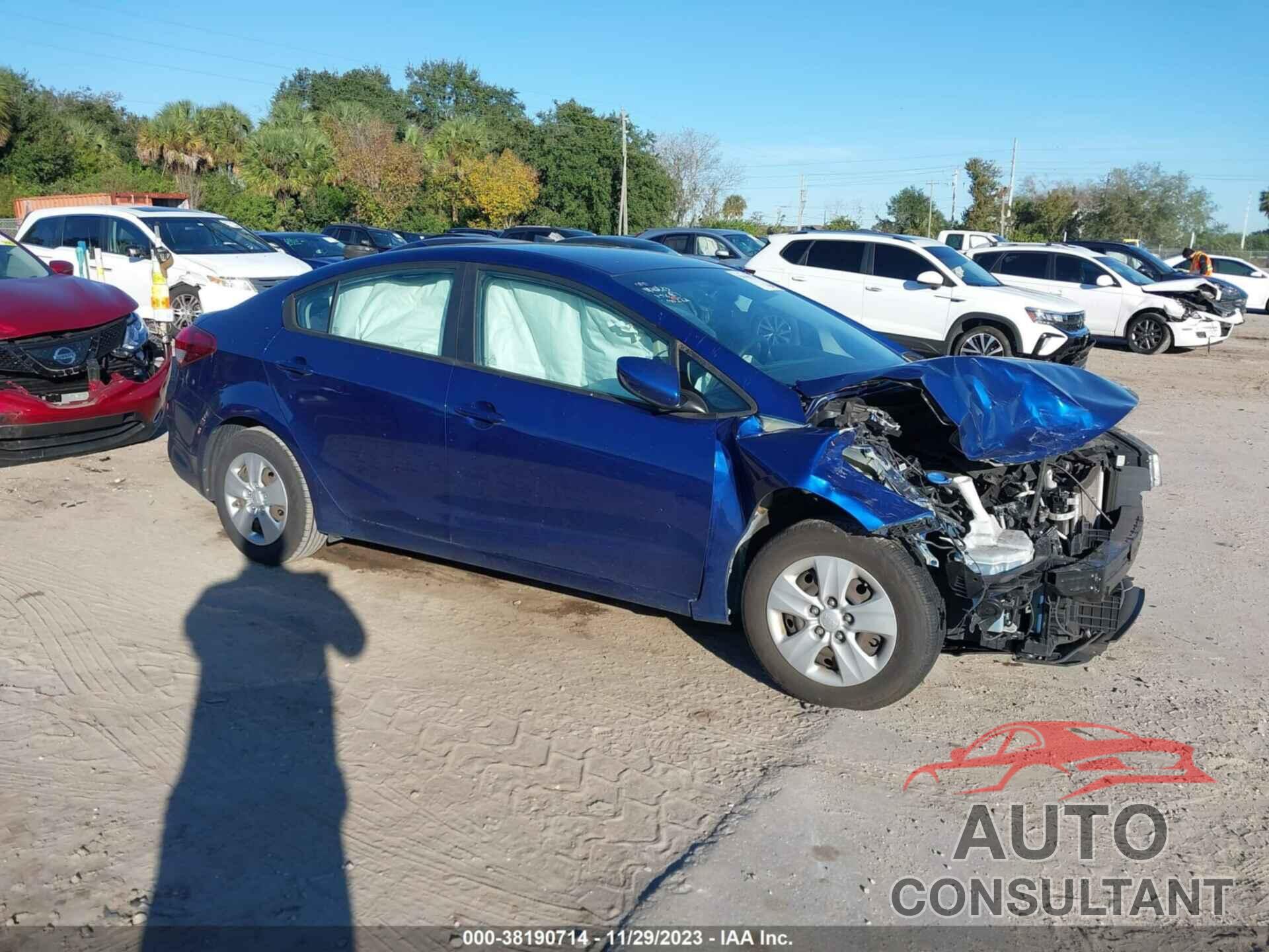 KIA FORTE 2017 - 3KPFK4A76HE153752