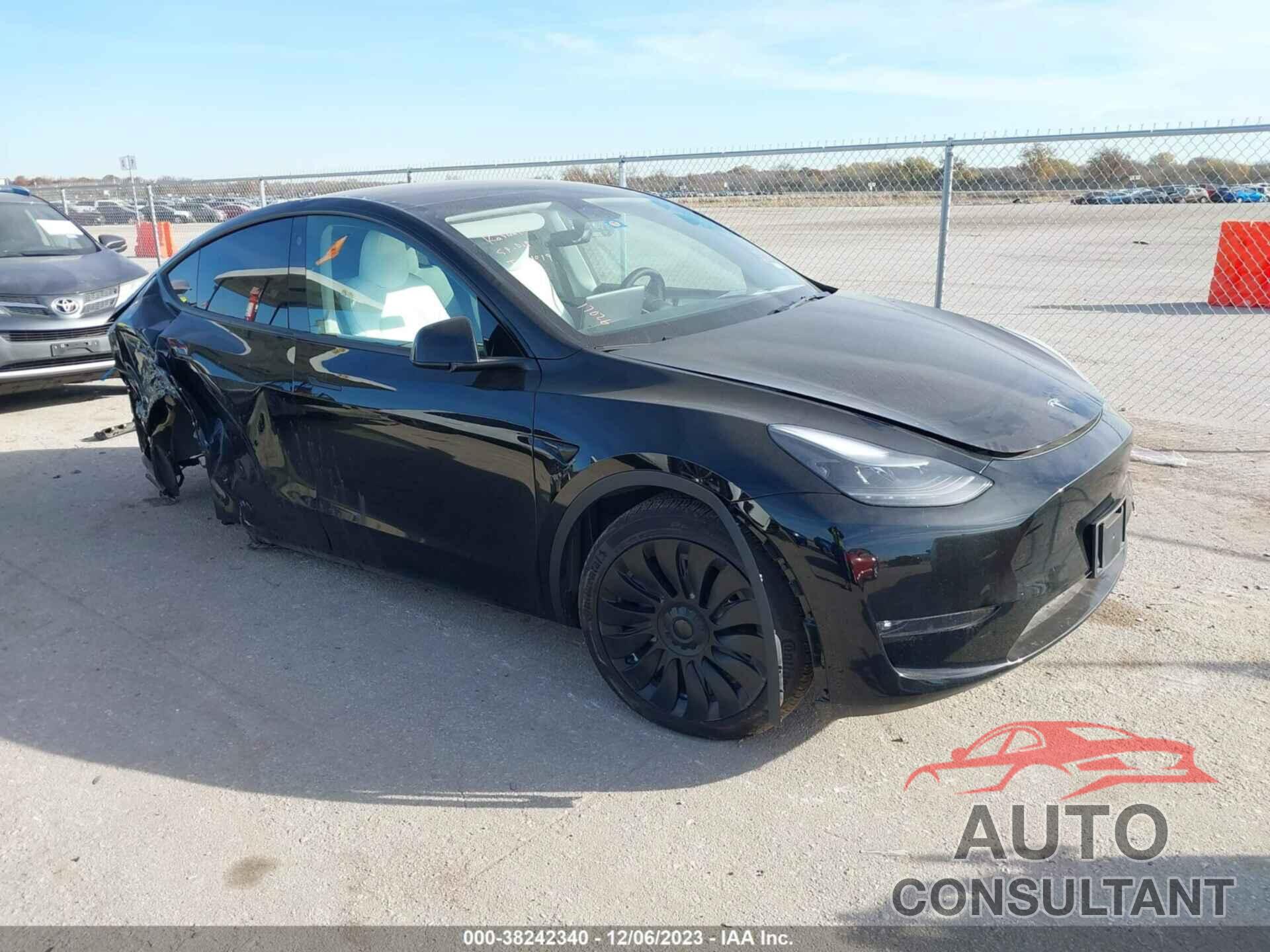 TESLA MODEL Y 2023 - 7SAYGAEE4PF711417