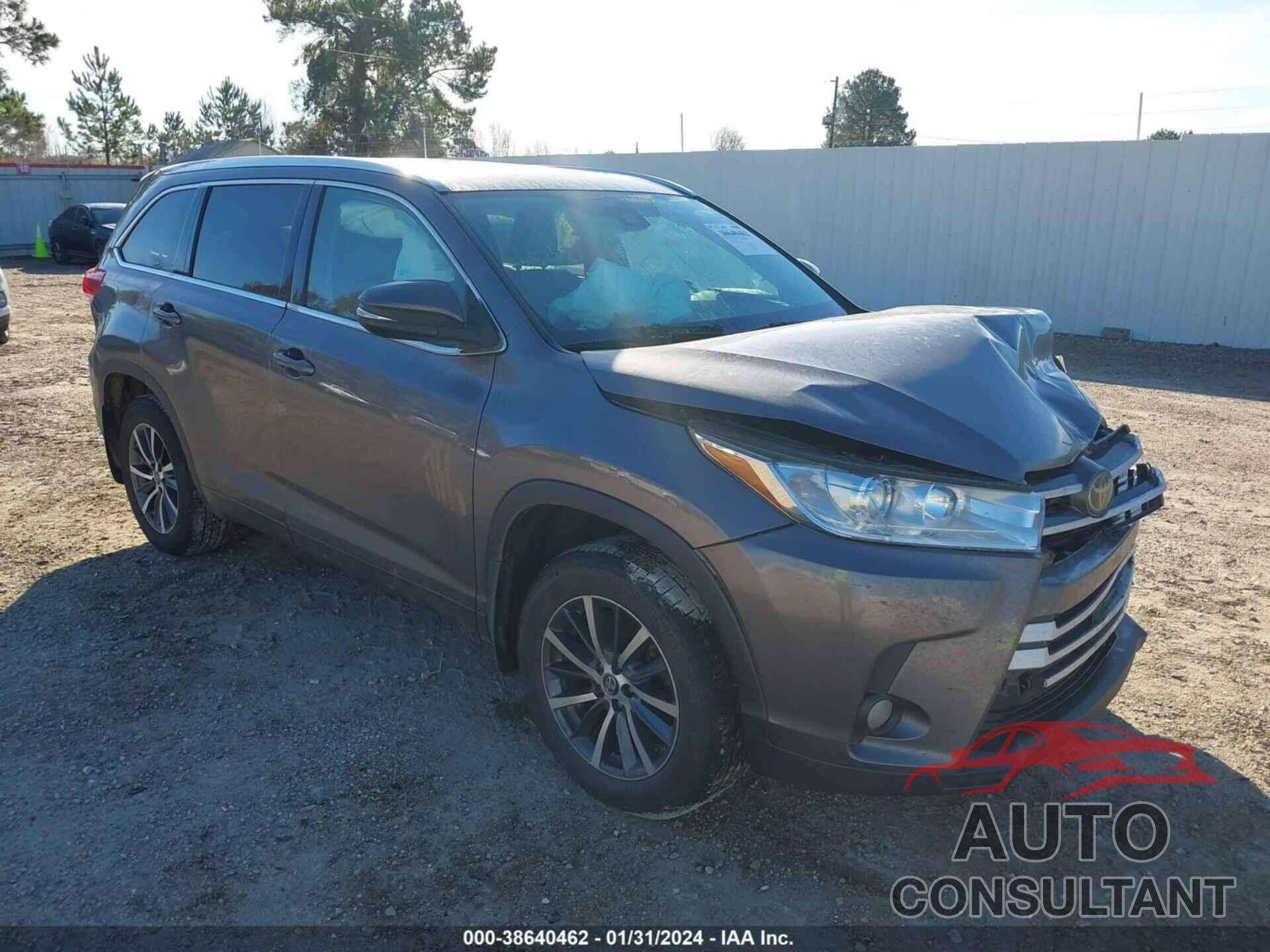 TOYOTA HIGHLANDER 2017 - 5TDJZRFH8HS521116