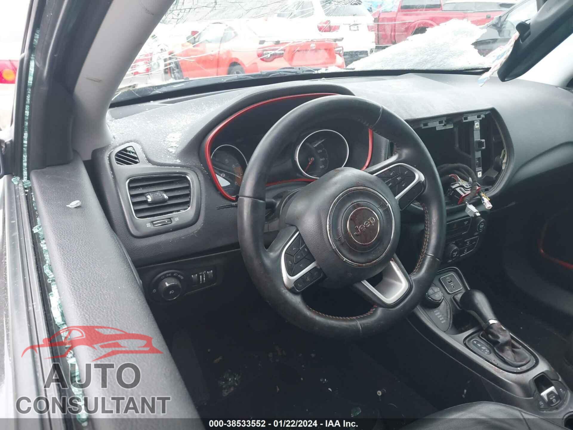 JEEP COMPASS 2018 - 3C4NJDDB2JT413046