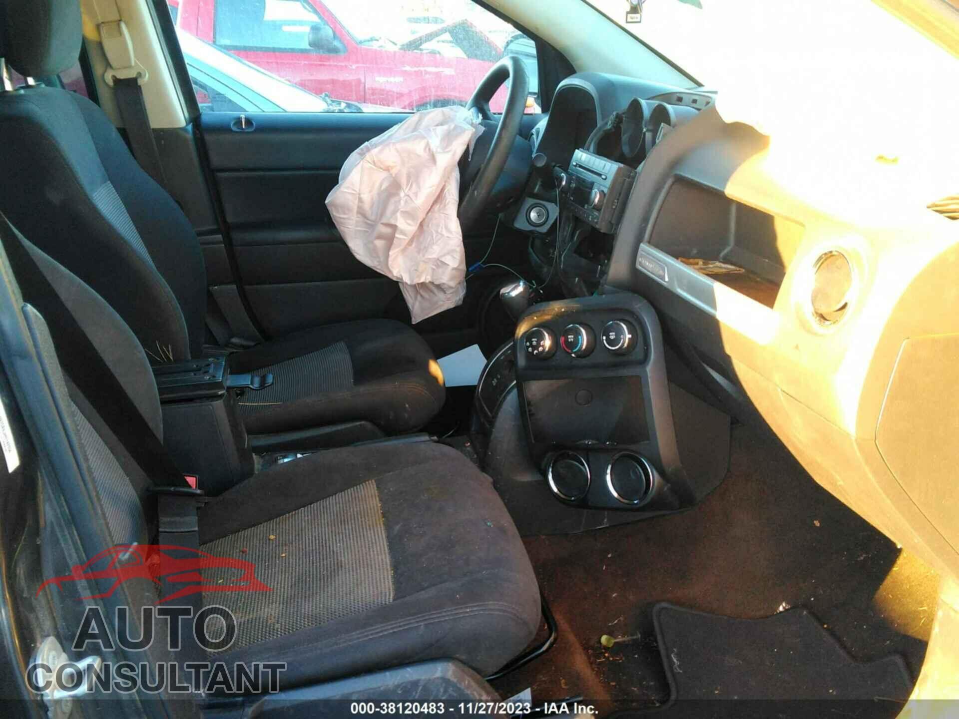 JEEP COMPASS 2017 - 1C4NJDBB3HD142856