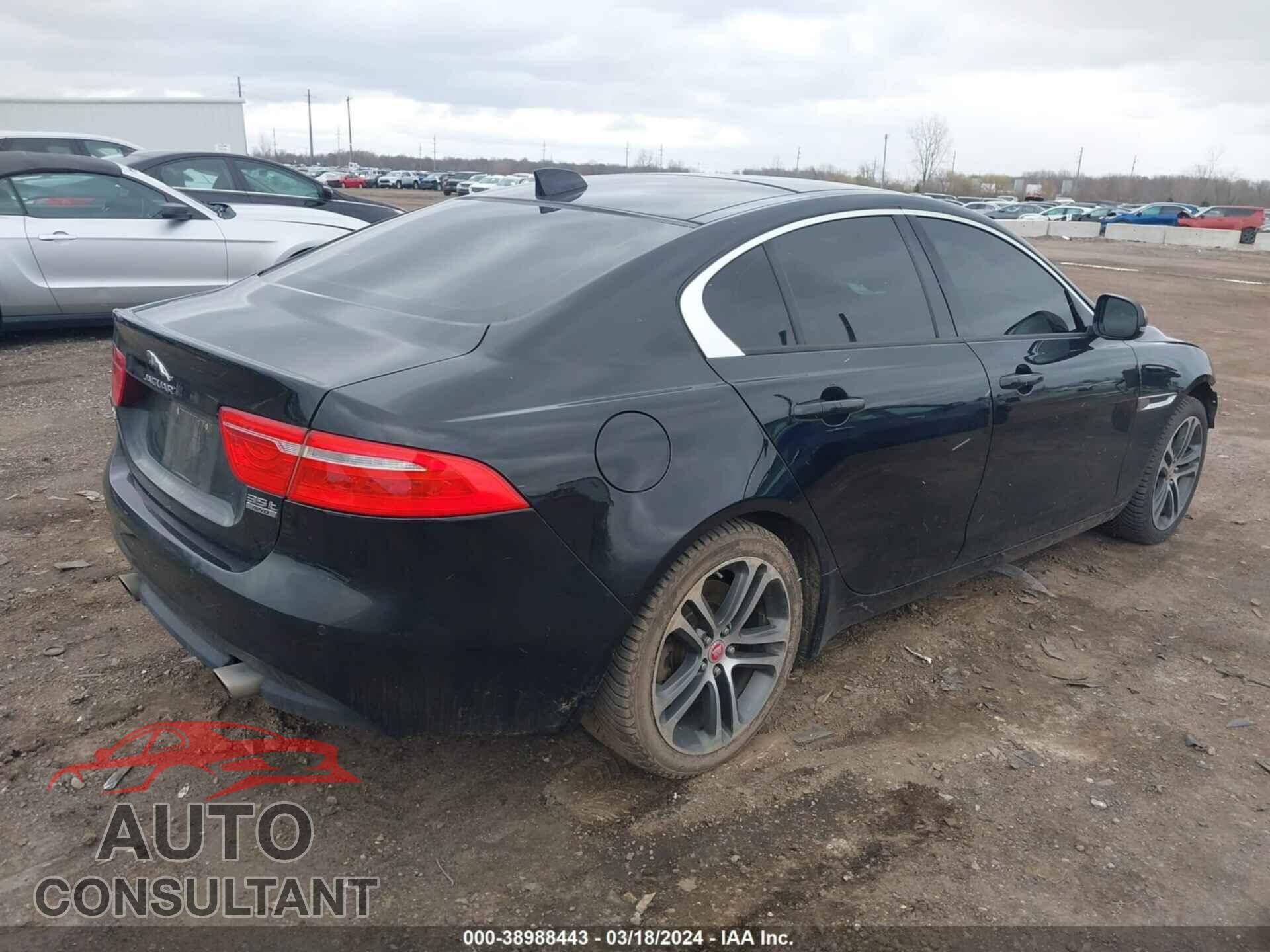JAGUAR XE 2017 - SAJAJ4BV4HCP15084