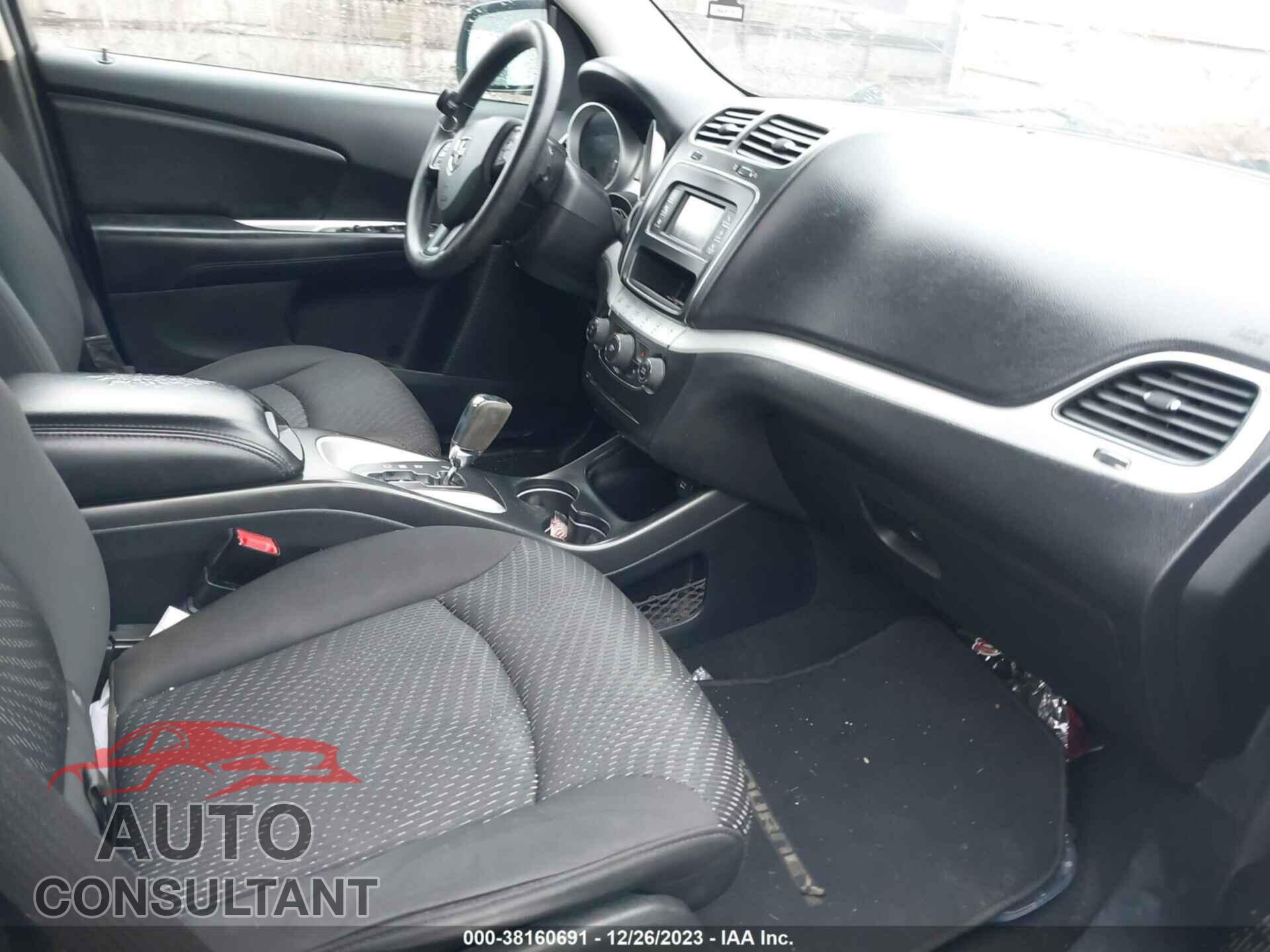 DODGE JOURNEY 2017 - 3C4PDCBG7HT530947