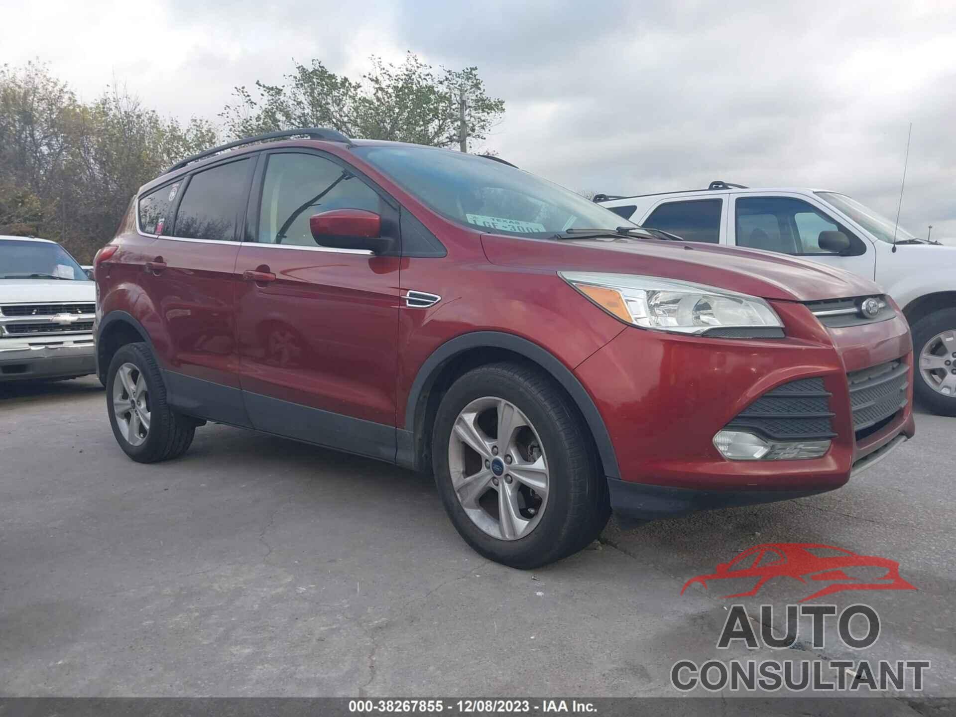 FORD ESCAPE 2015 - 1FMCU0GX3FUB02586