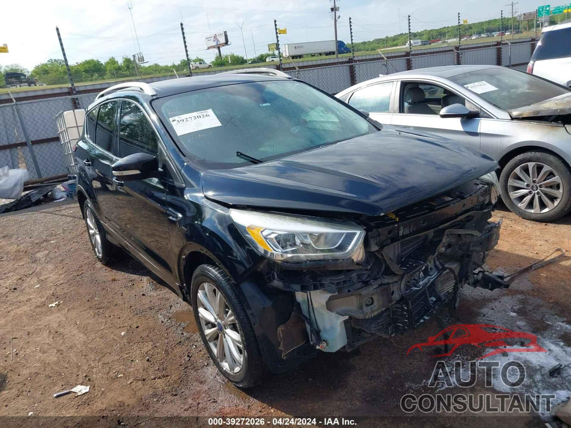 FORD ESCAPE 2017 - 1FMCU0J93HUB88754