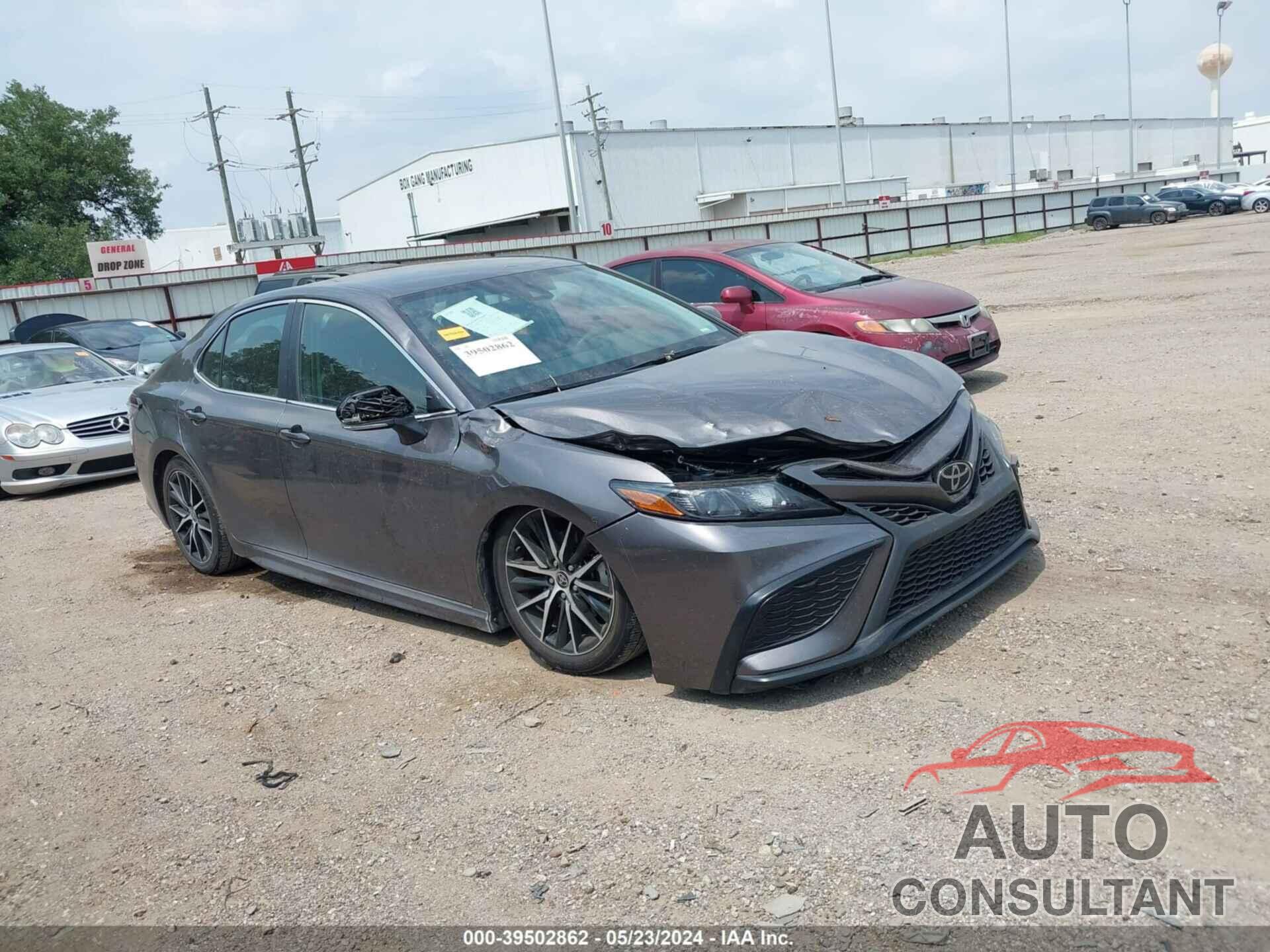 TOYOTA CAMRY 2023 - 4T1G11AK0PU779237