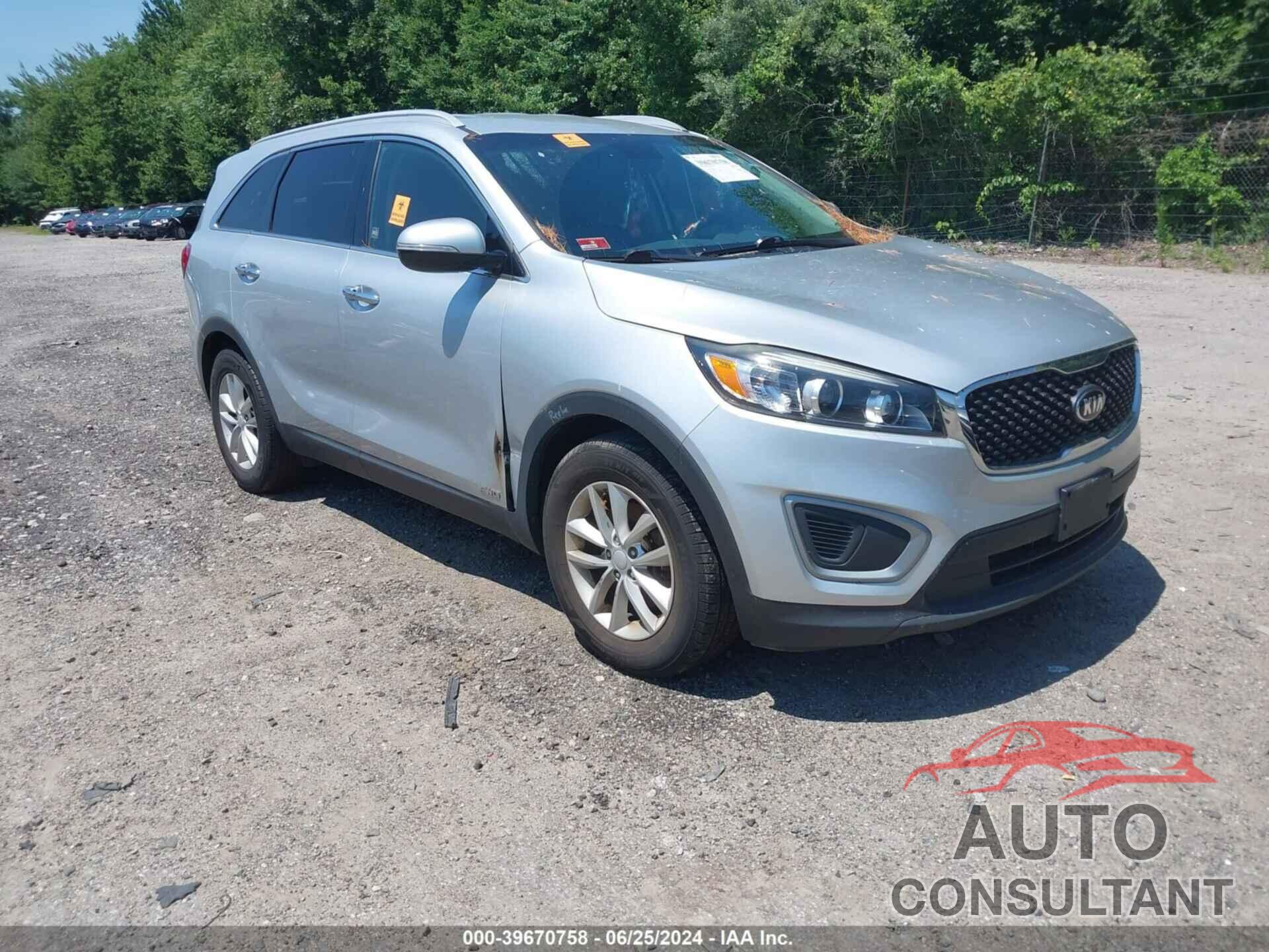 KIA SORENTO 2017 - 5XYPGDA32HG290998