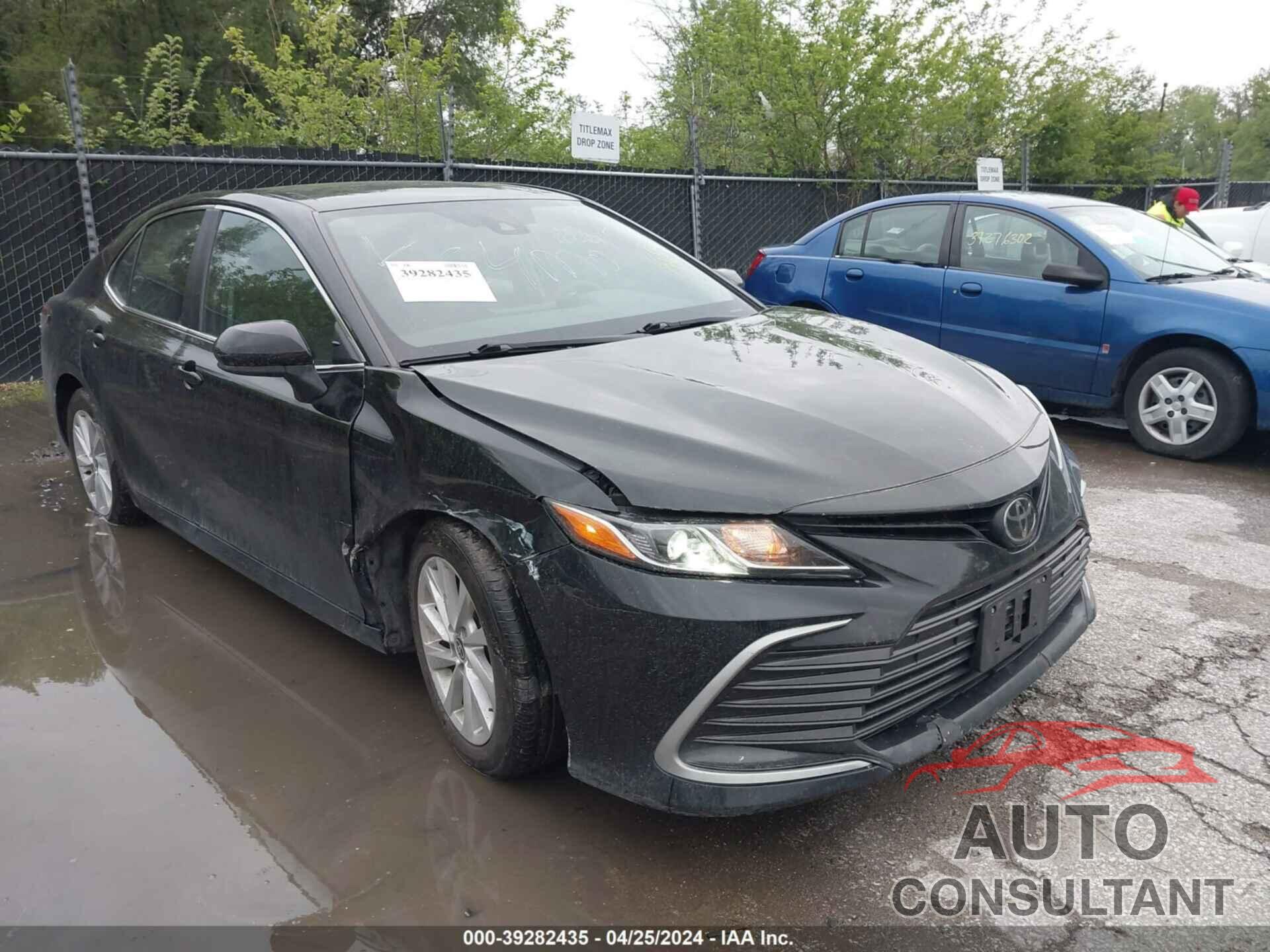 TOYOTA CAMRY 2021 - 4T1C11AK3MU593119