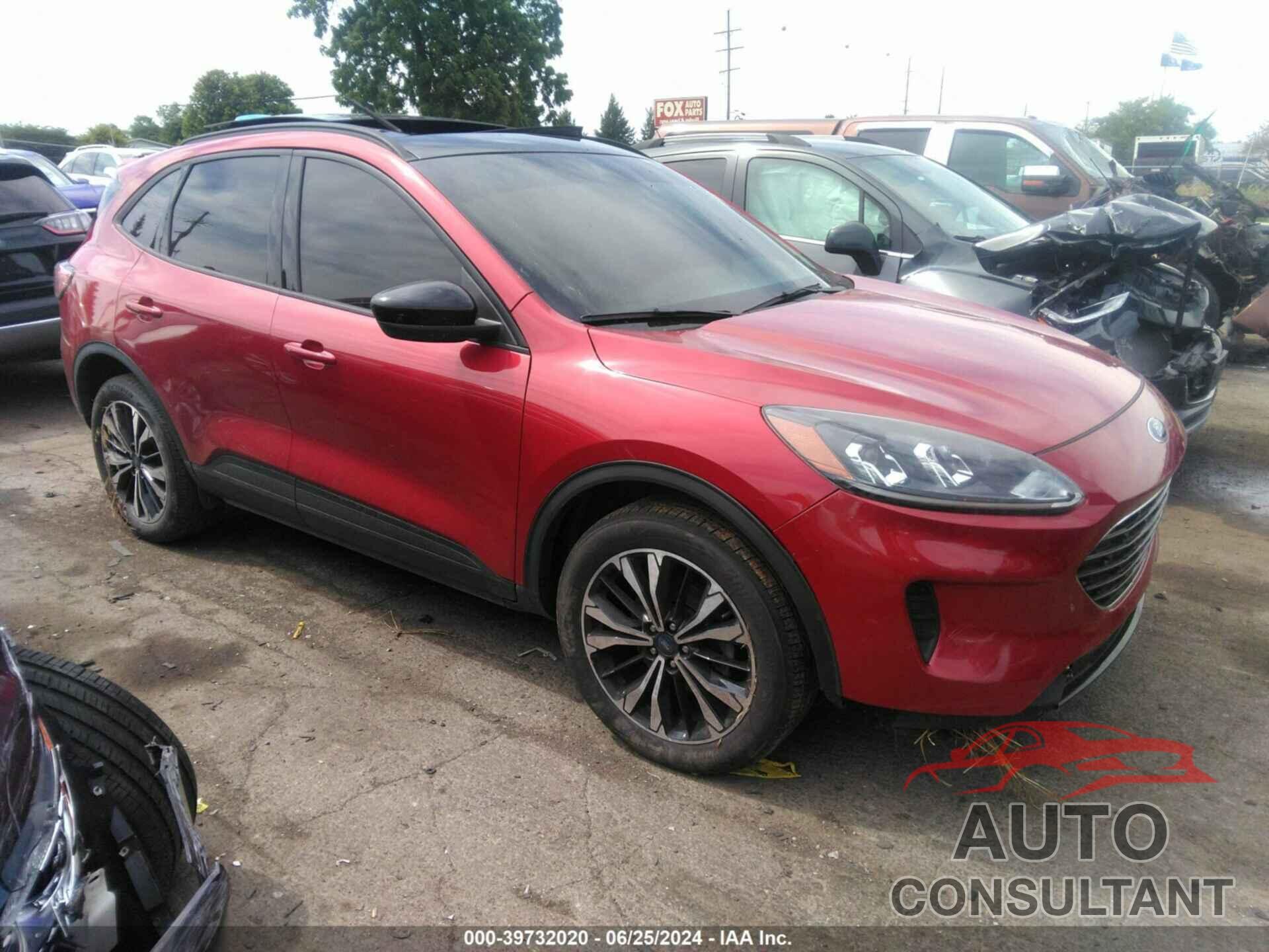 FORD ESCAPE 2022 - 1FMCU9G61NUA80694