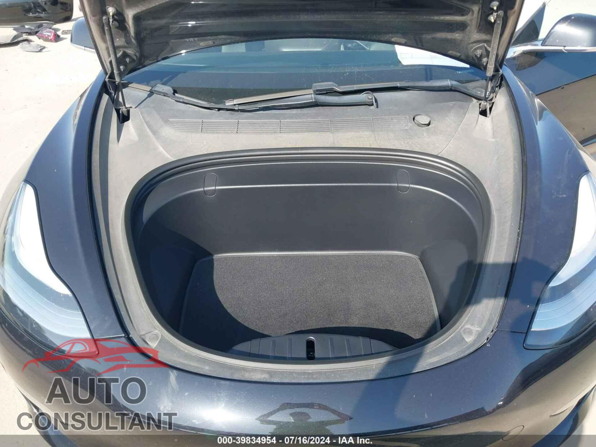 TESLA MODEL 3 2018 - 5YJ3E1EB7JF103787