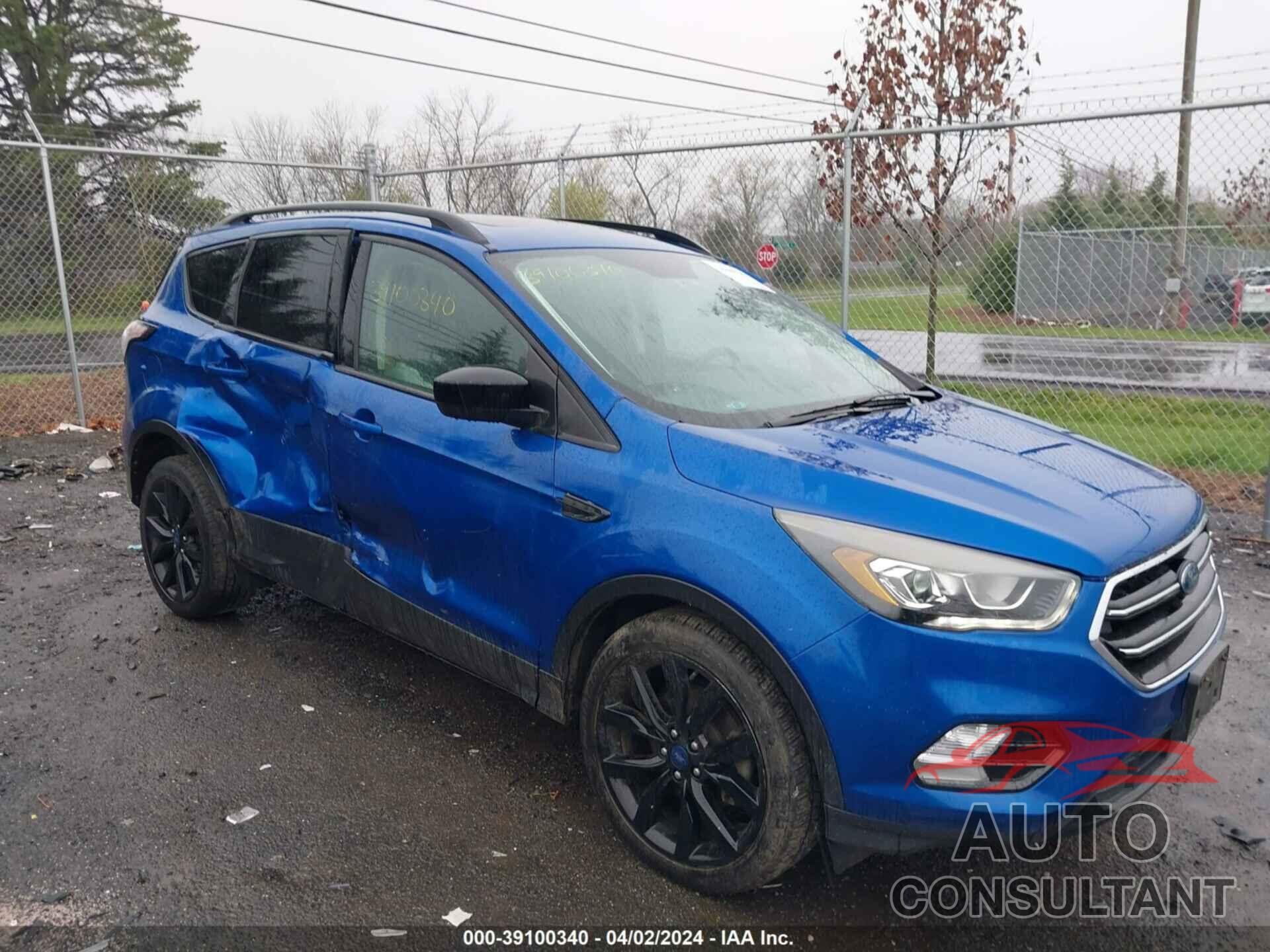 FORD ESCAPE 2017 - 1FMCU0GD2HUC44386