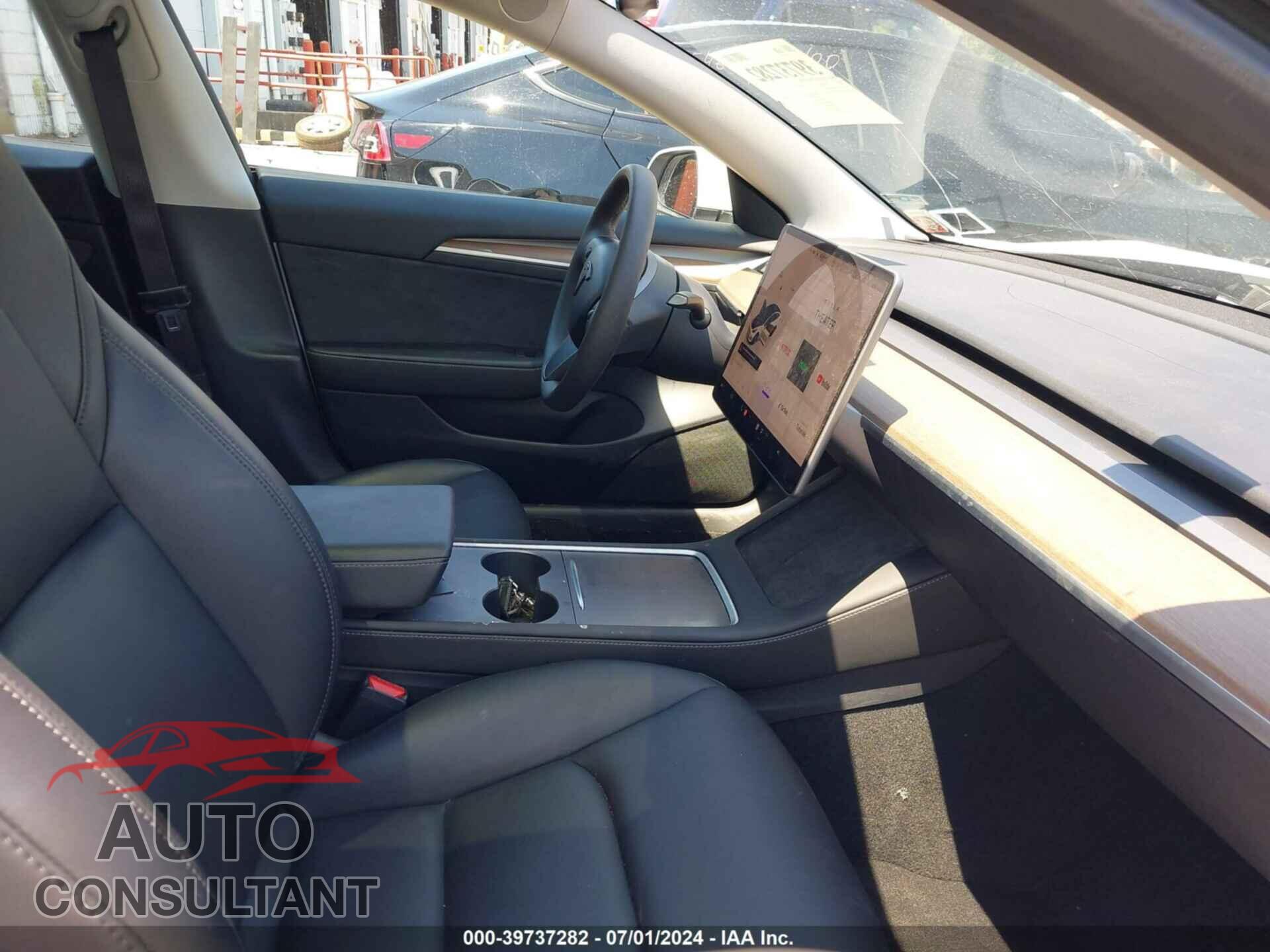 TESLA MODEL 3 2023 - 5YJ3E1EA8PF574895