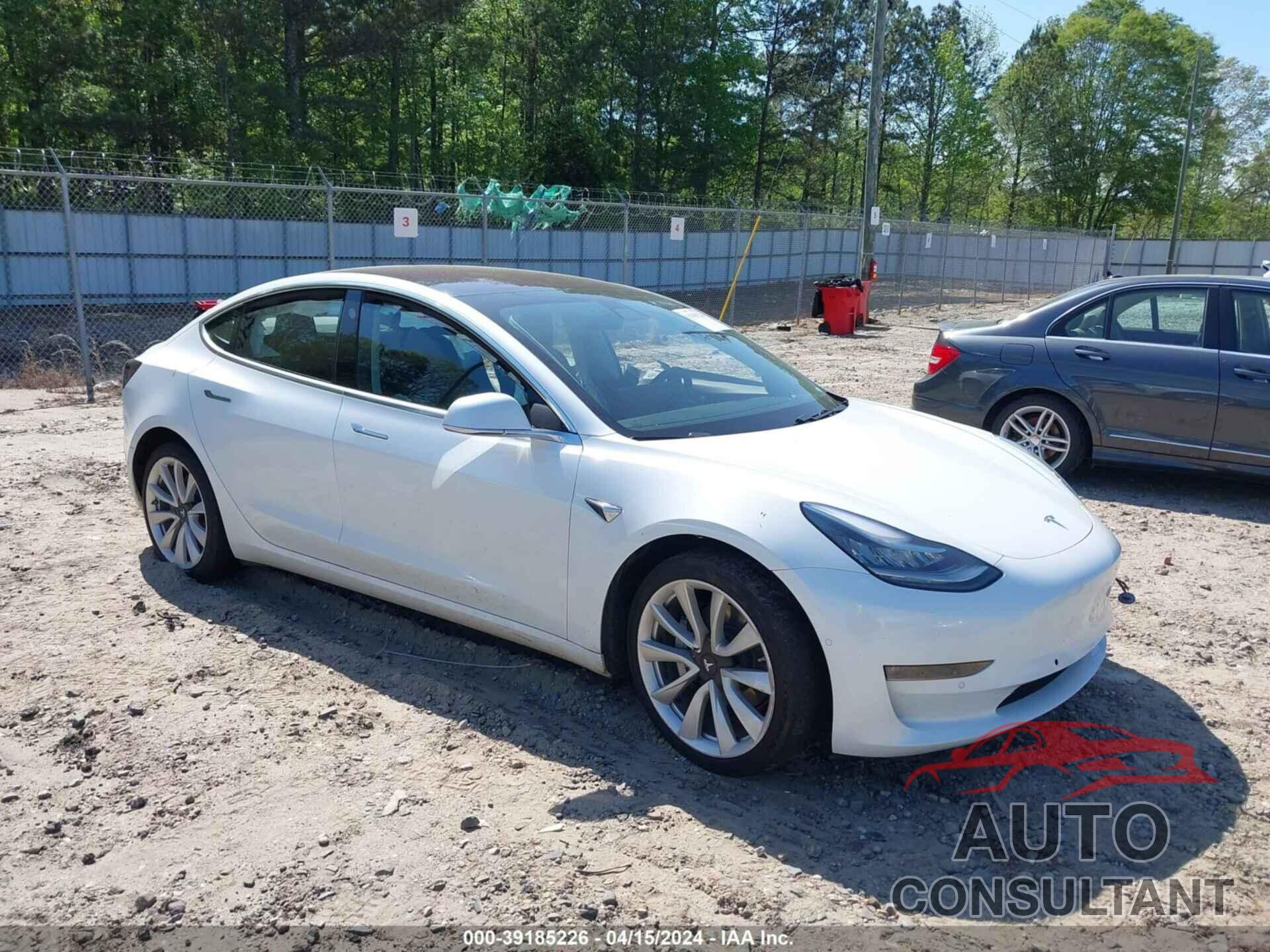 TESLA MODEL 3 2018 - 5YJ3E1EA0JF053709