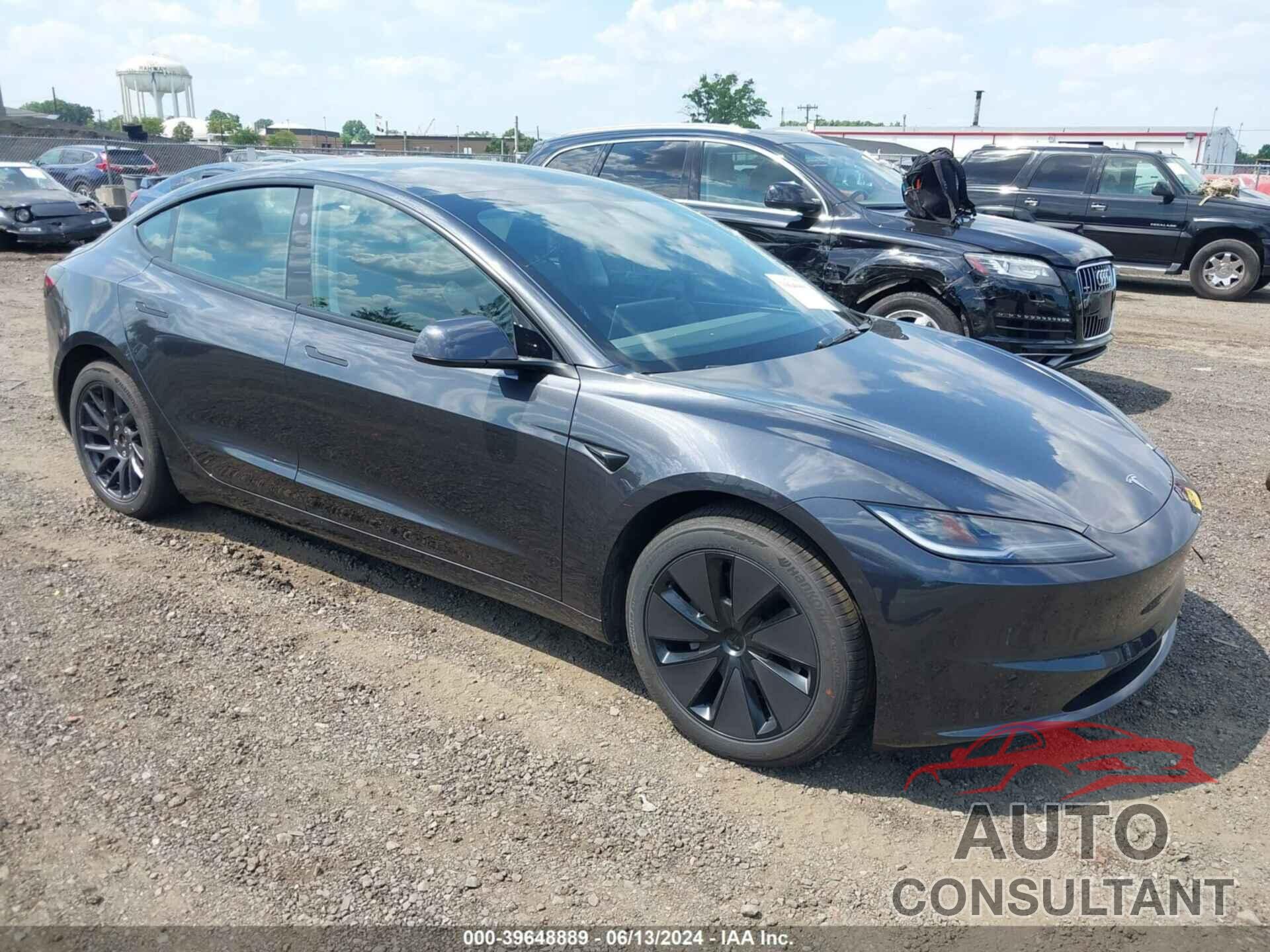 TESLA MODEL 3 2024 - 5YJ3E1EA3RF740369