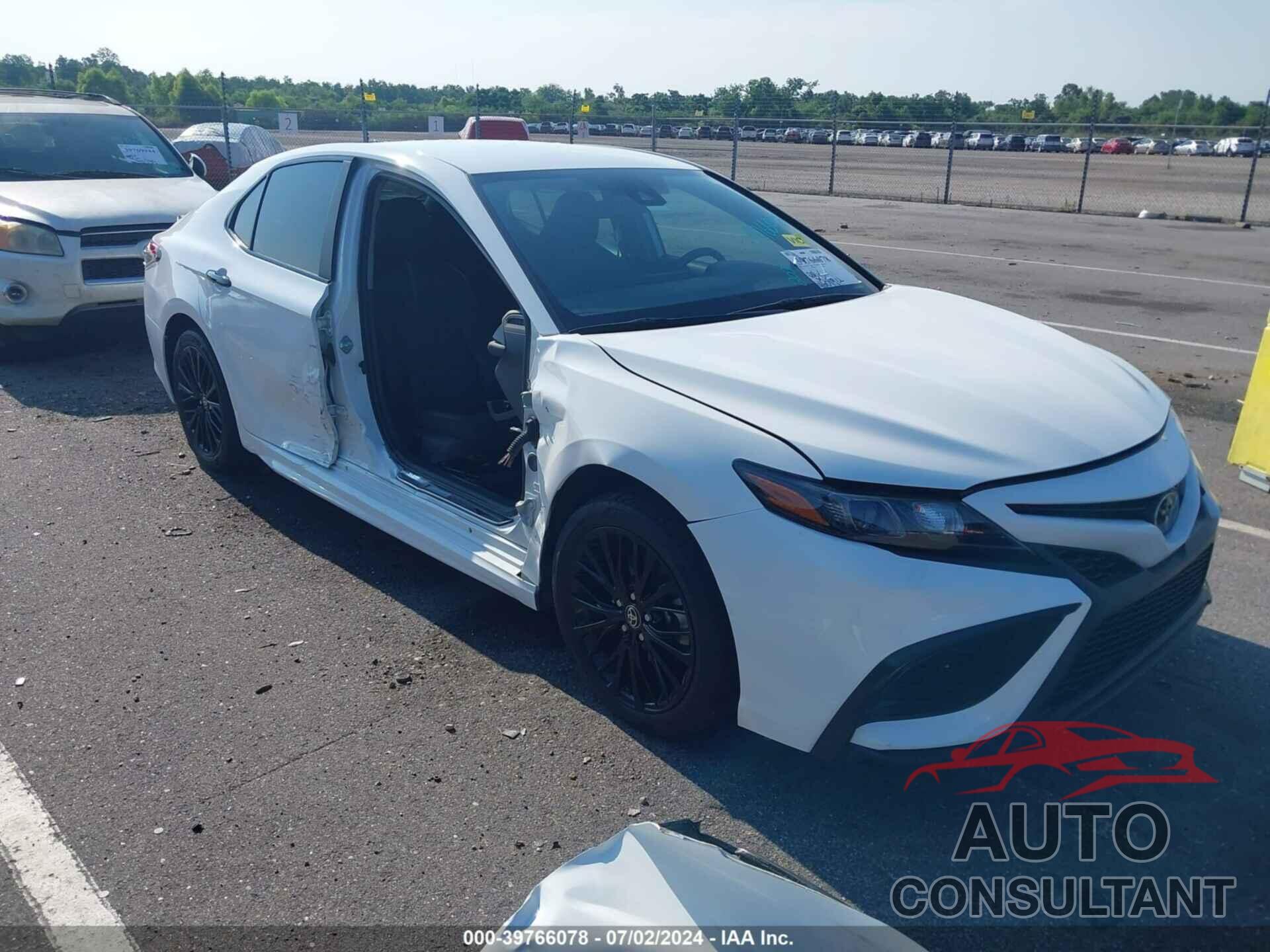 TOYOTA CAMRY 2021 - 4T1G11AK8MU427924