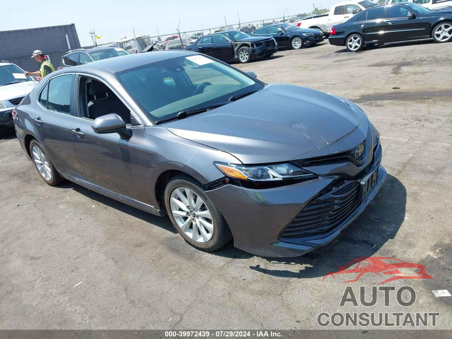 TOYOTA CAMRY 2019 - 4T1B11HK5KU742984