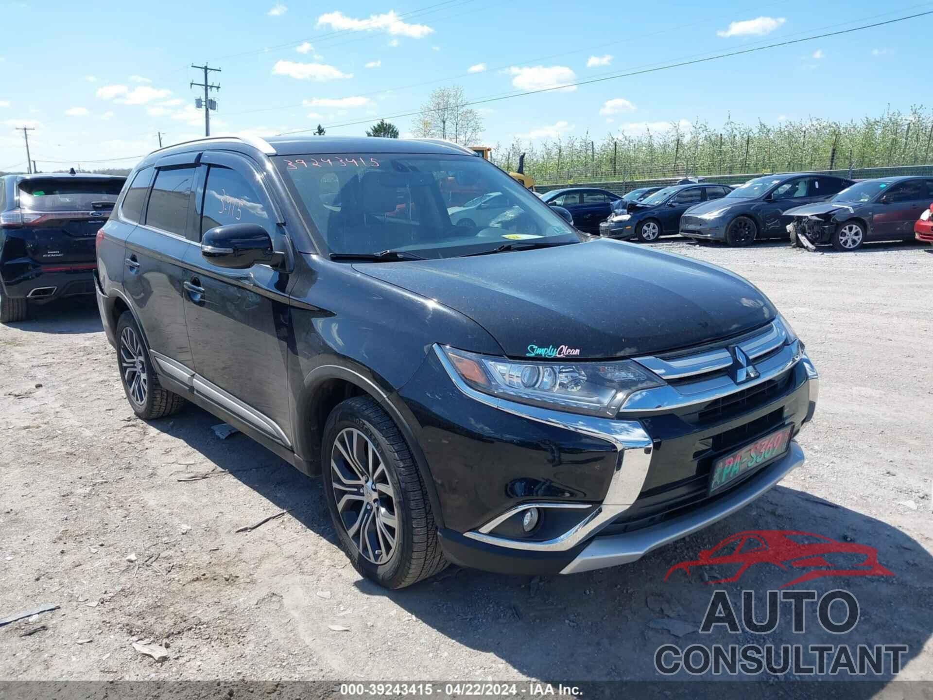 MITSUBISHI OUTLANDER 2018 - JA4AZ3A32JJ000964