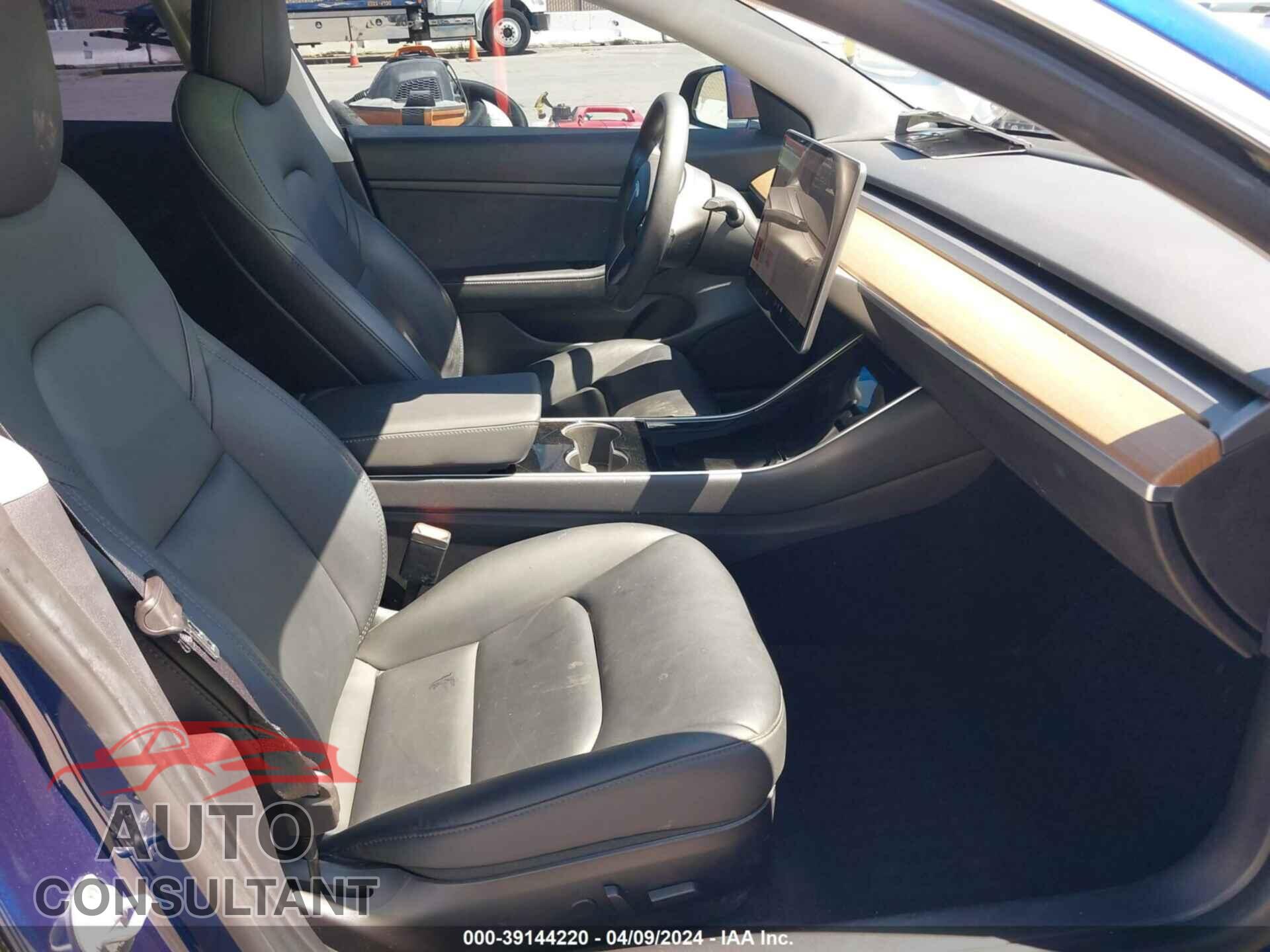 TESLA MODEL 3 2020 - 5YJ3E1EA4LF799311