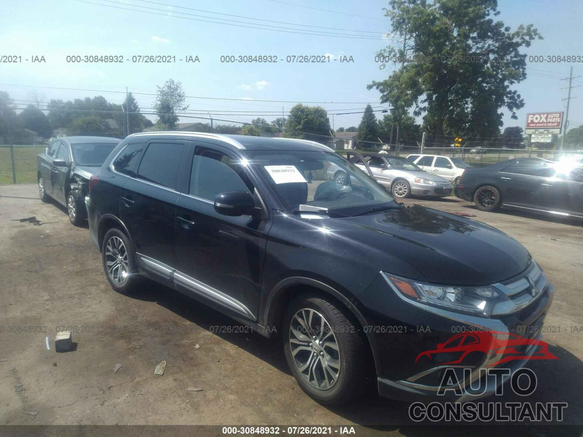 MITSUBISHI OUTLANDER 2018 - JA4AZ3A38JZ066517