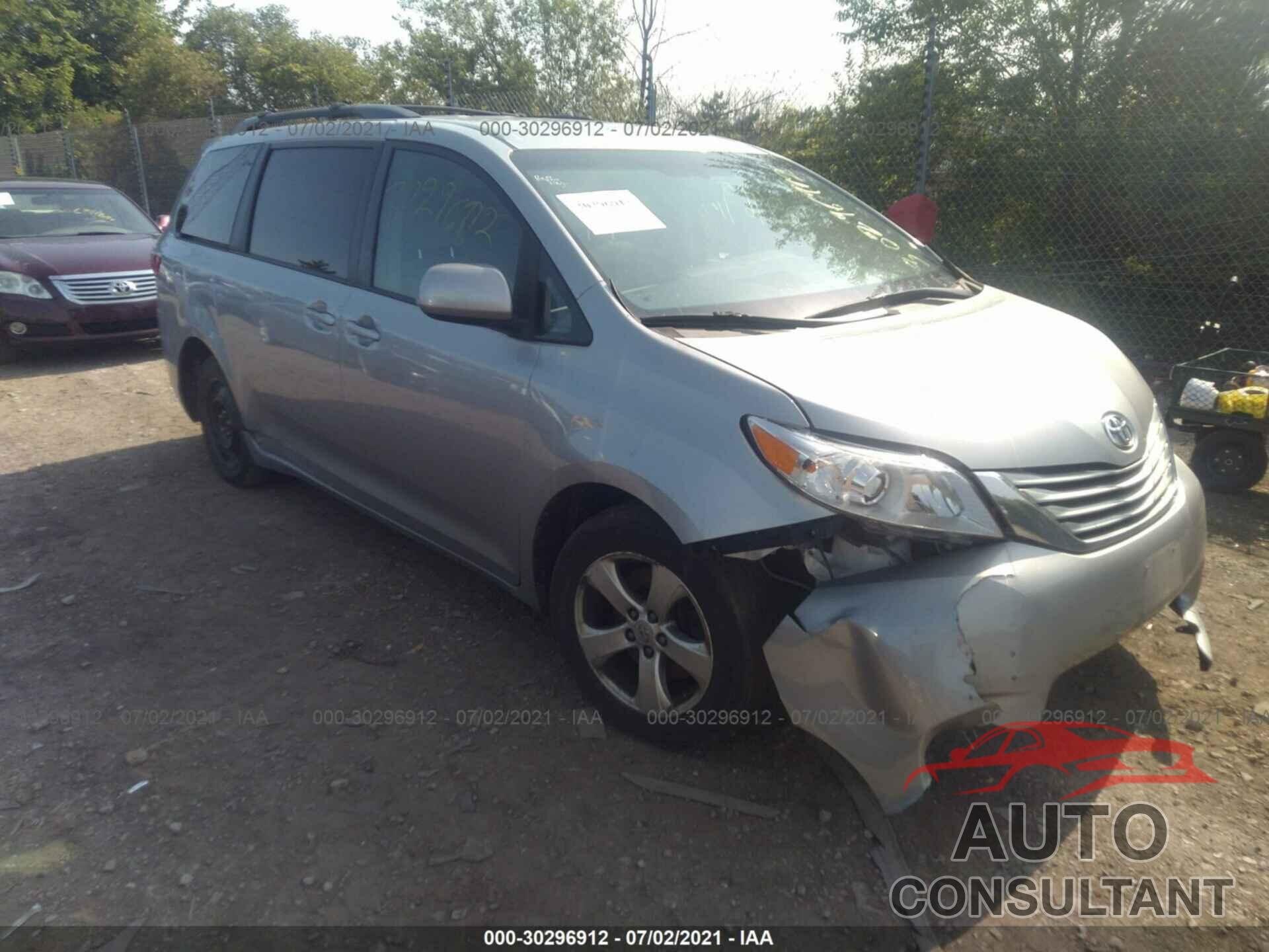 TOYOTA SIENNA 2016 - 5TDKK3DC0GS738672