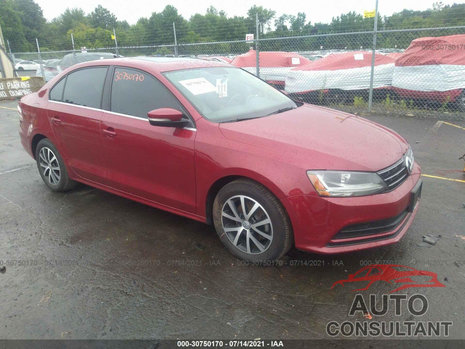 VOLKSWAGEN JETTA 2018 - 3VWB67AJ4JM230076