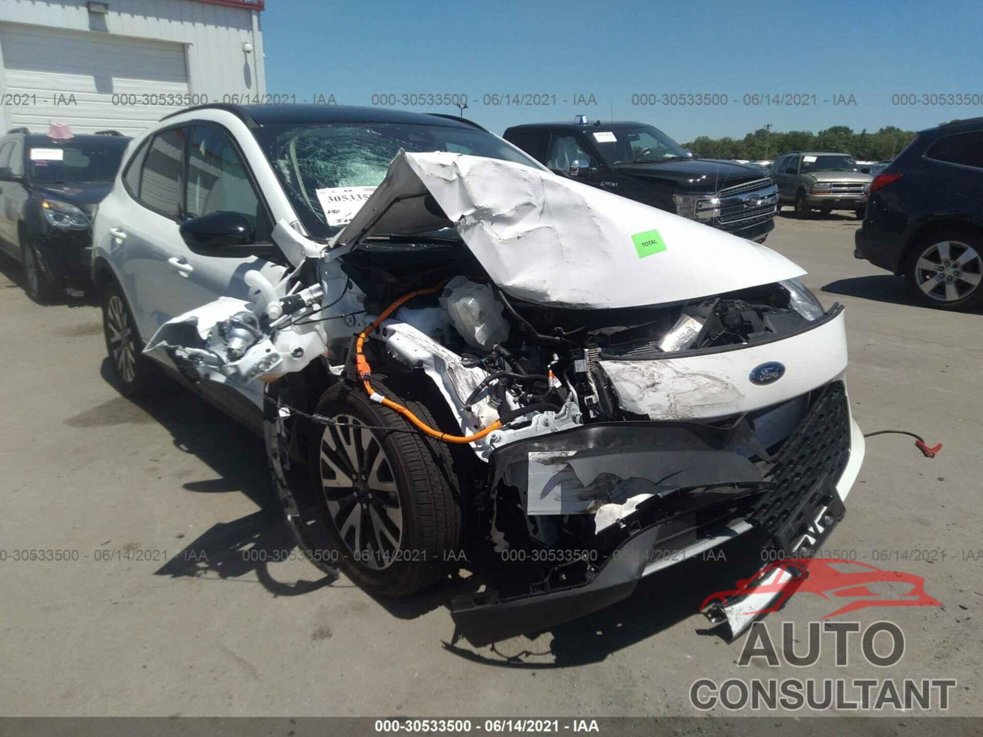 FORD ESCAPE 2020 - 1FMCU0BZ3LUC04443
