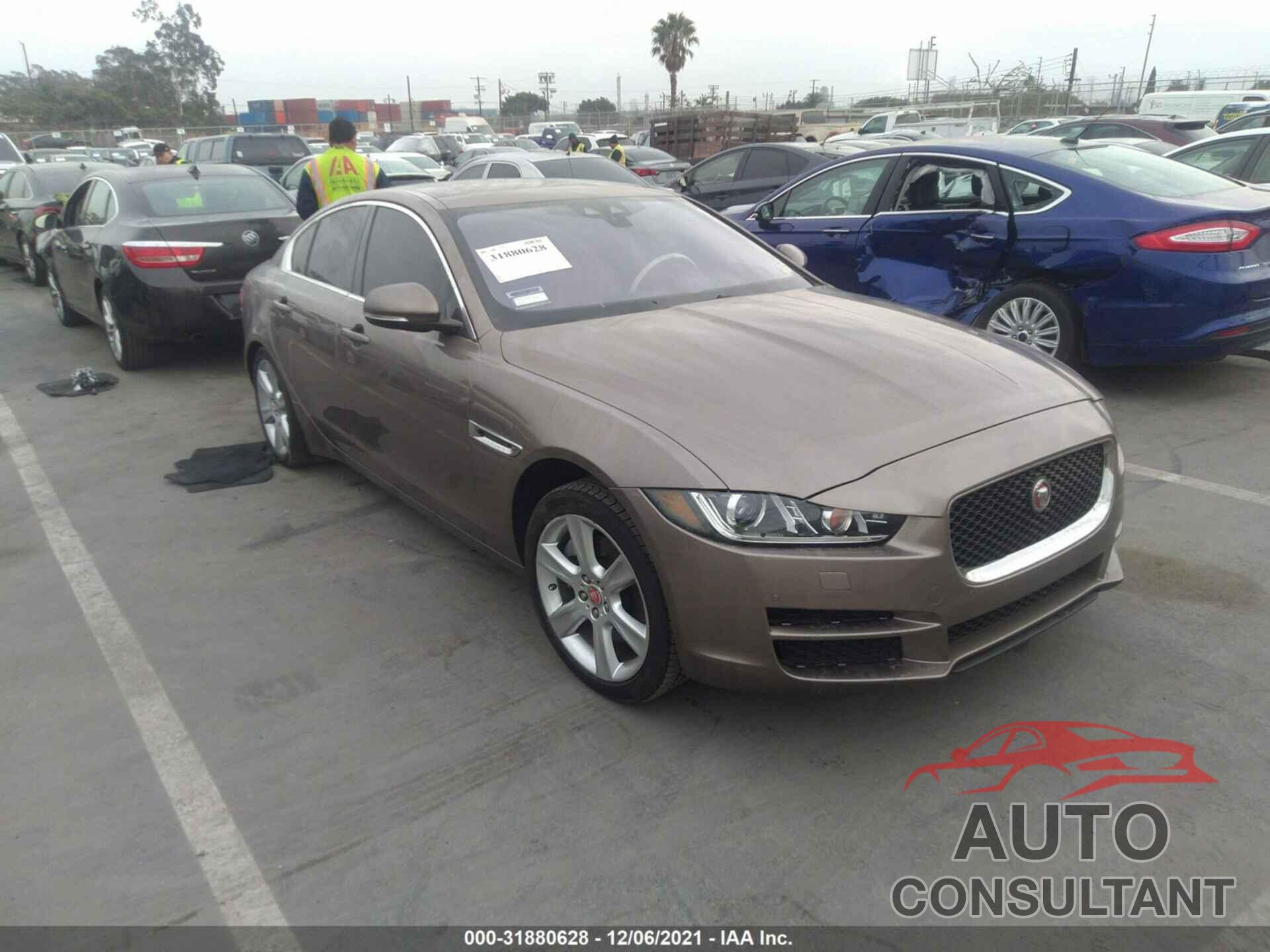 JAGUAR XE 2017 - SAJAE4BGXHA954172