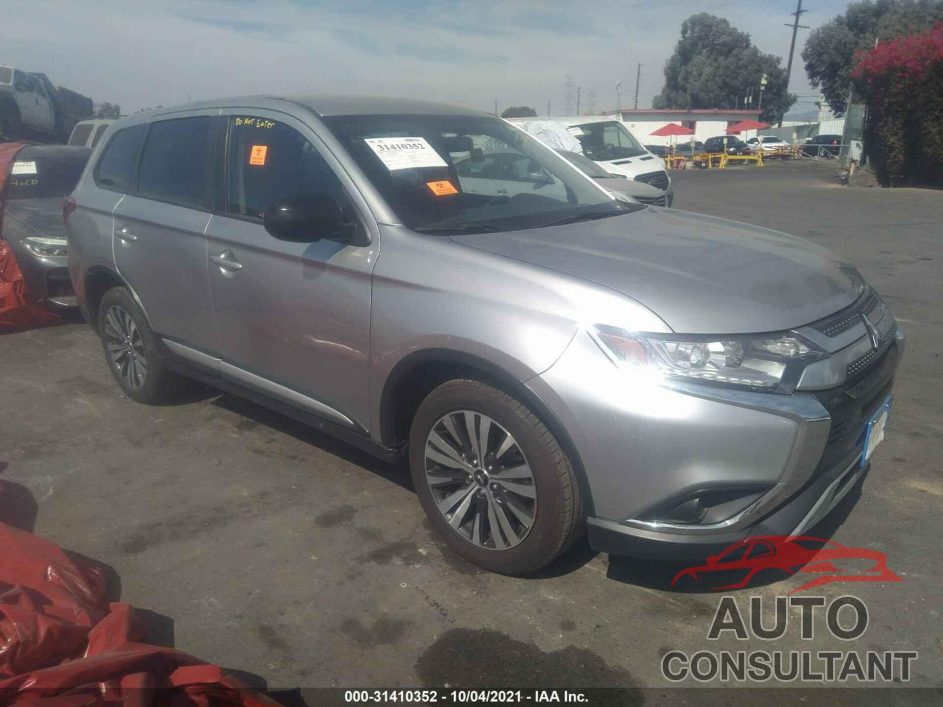 MITSUBISHI OUTLANDER 2019 - JA4AD2A36KZ006617