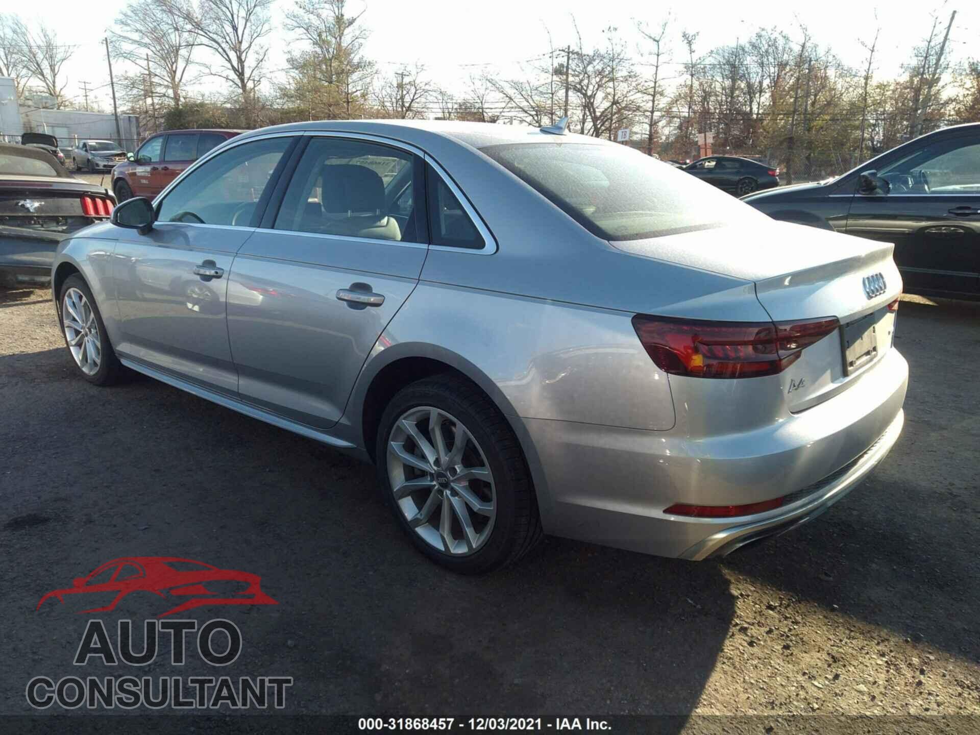 AUDI A4 2019 - WAUDNAF44KA118601