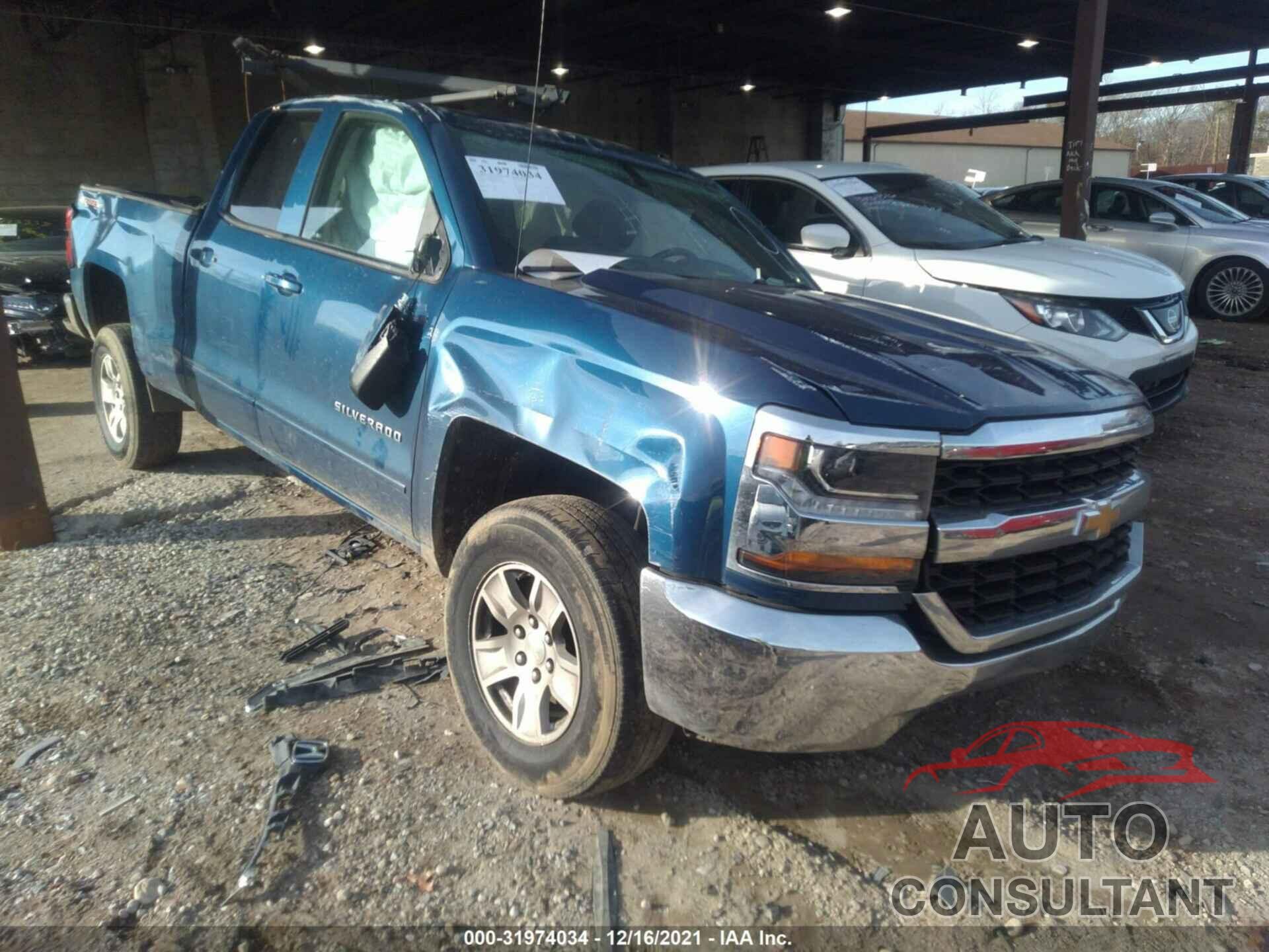 CHEVROLET SILVERADO 1500 2017 - 1GCVKREH8HZ274489