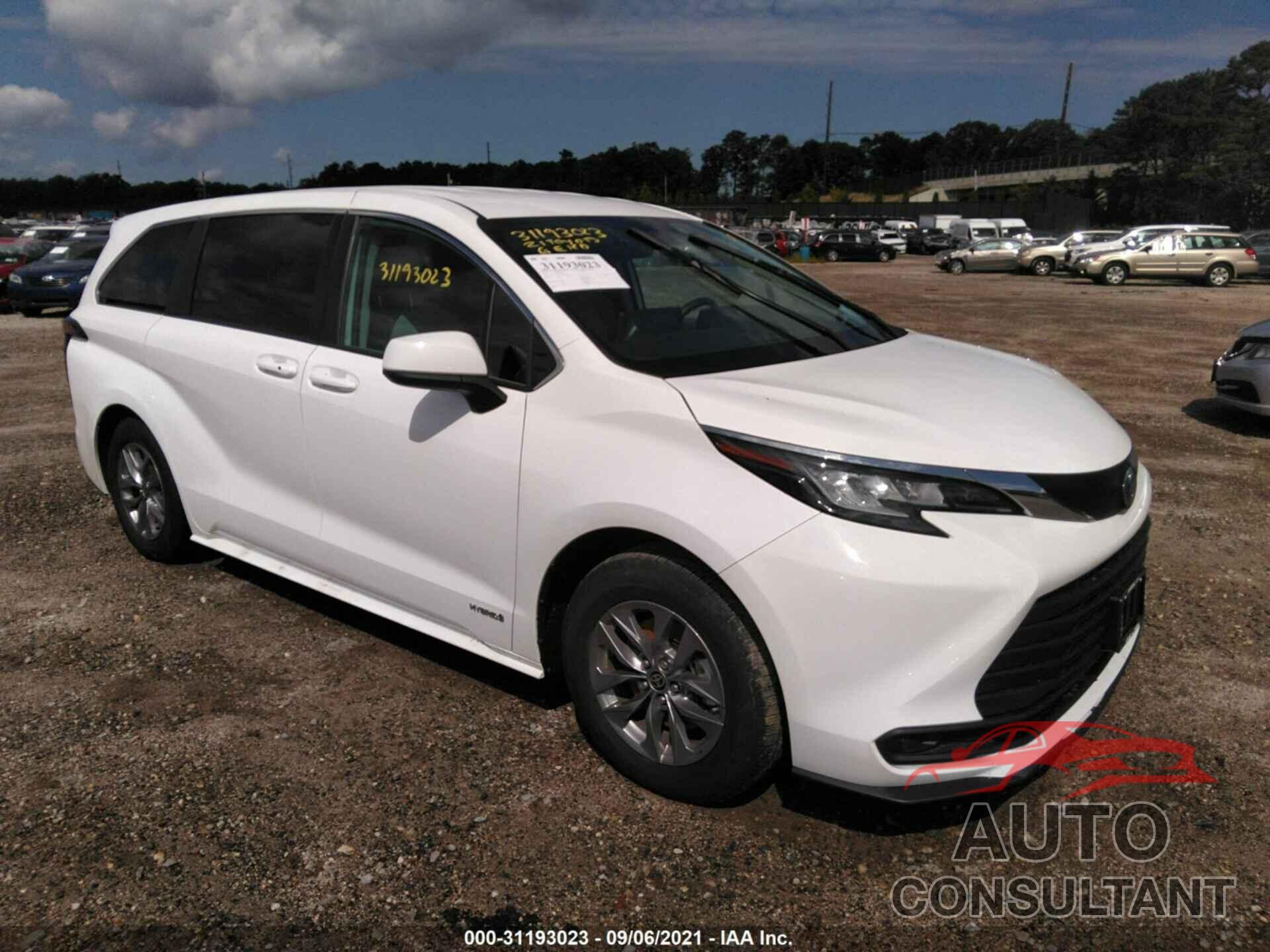 TOYOTA SIENNA 2021 - 5TDKRKECXMS050744