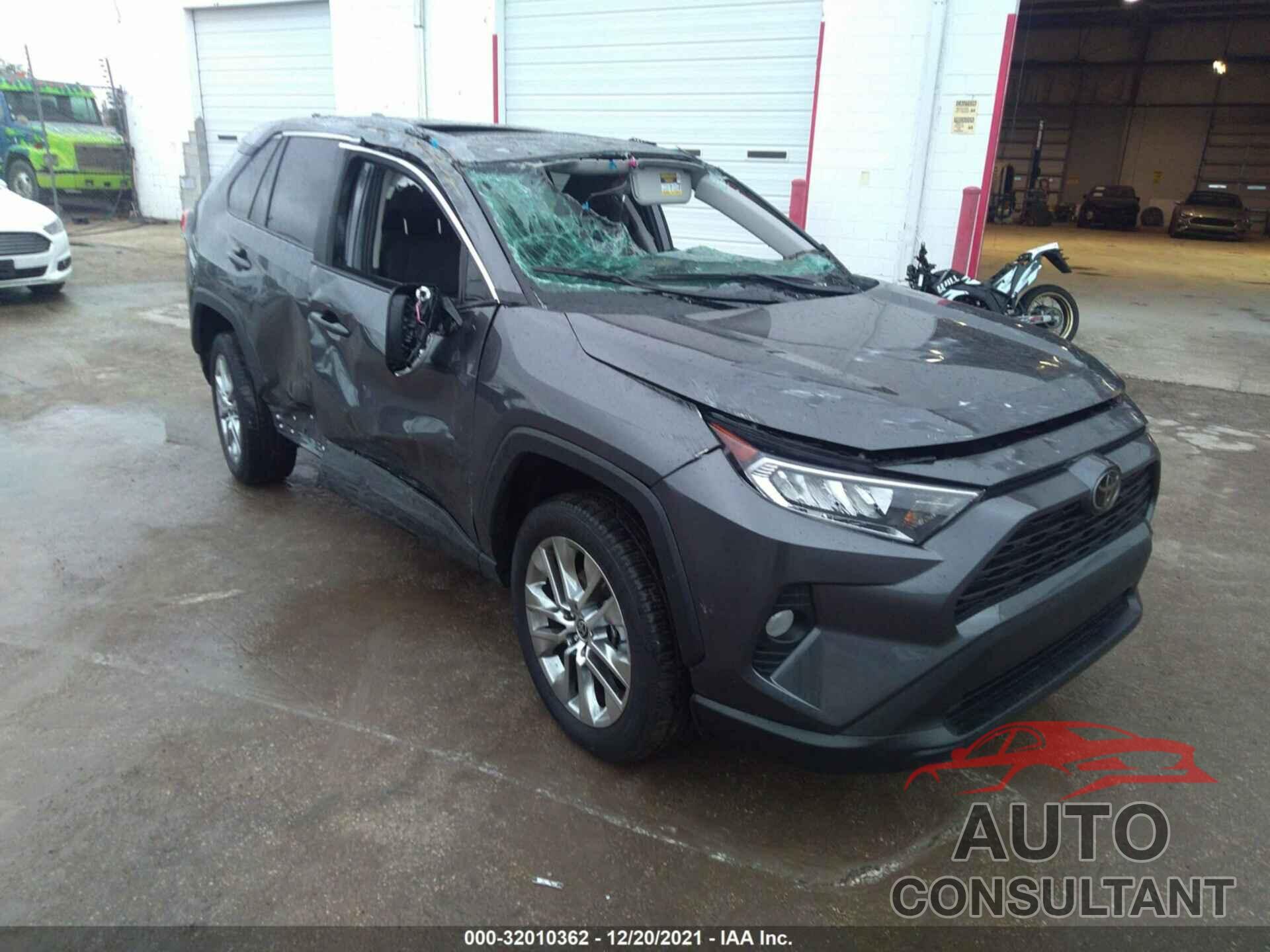 TOYOTA RAV4 2021 - 2T3C1RFV9MC143212
