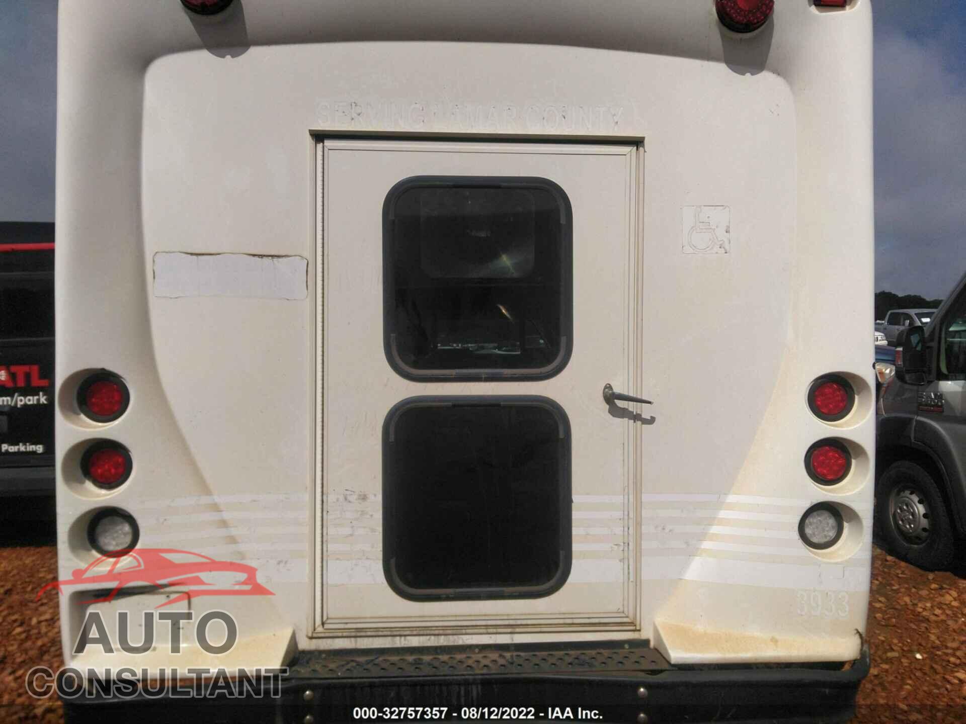 FORD E-SERIES CUTAWAY 2017 - 1FDEE3FS3HDC78926