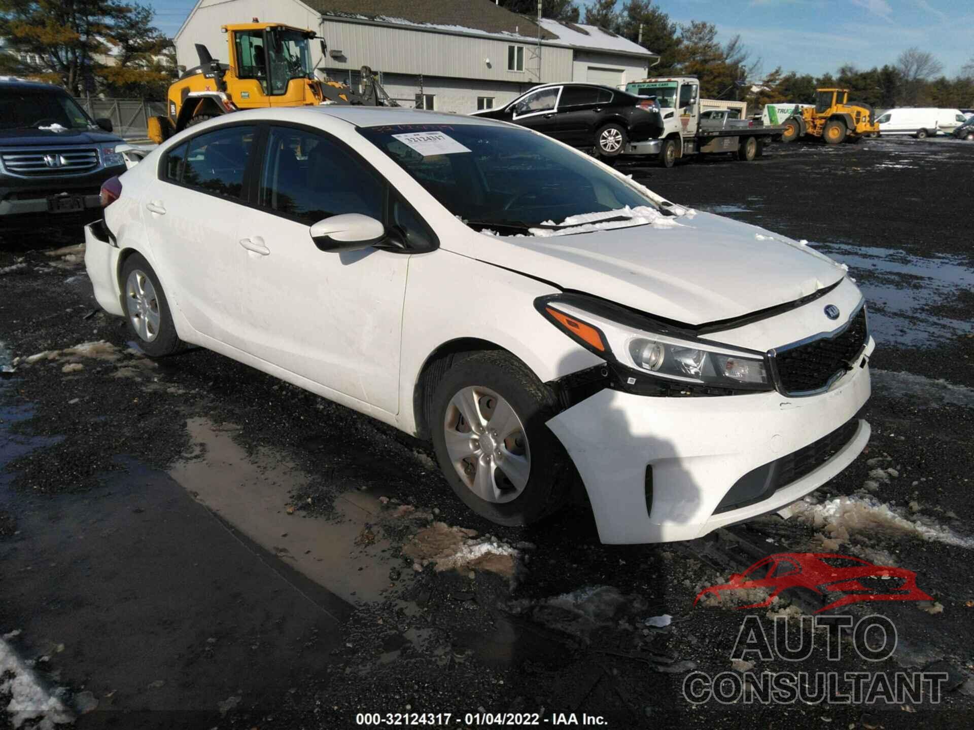 KIA FORTE 2017 - 3KPFK4A76HE052324