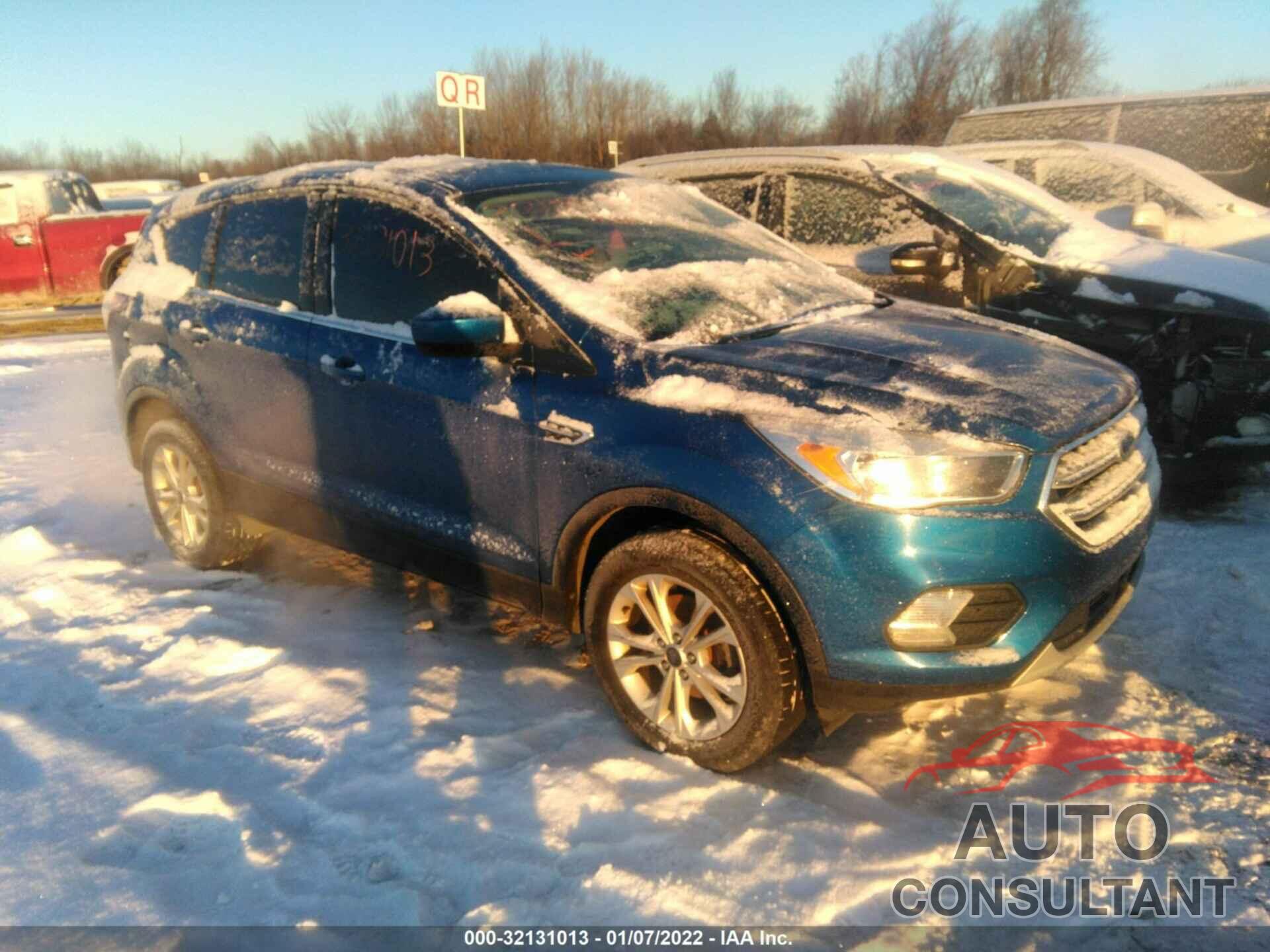 FORD ESCAPE 2017 - 1FMCU0GDXHUD92964