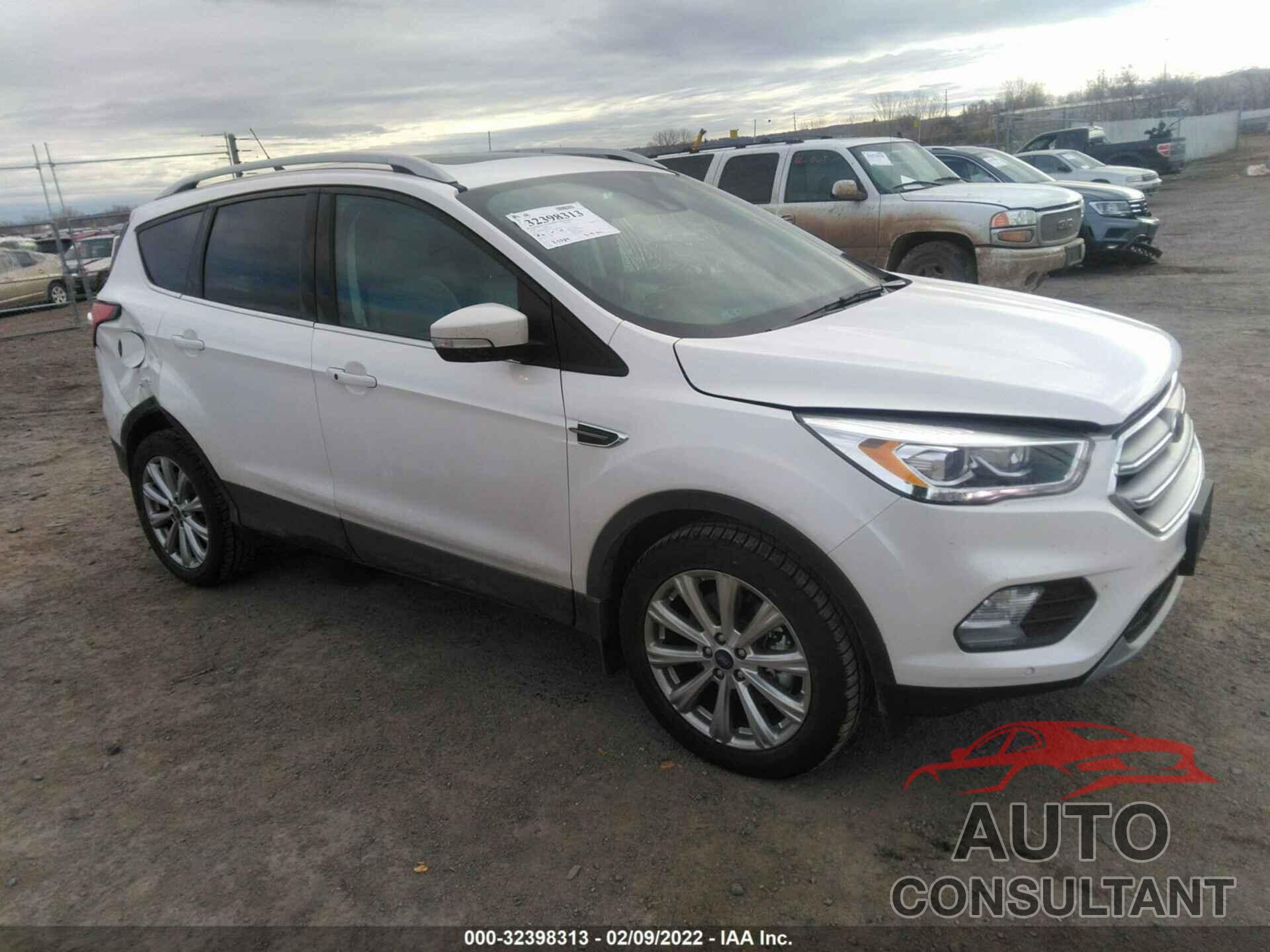FORD ESCAPE 2018 - 1FMCU9J90JUC10459