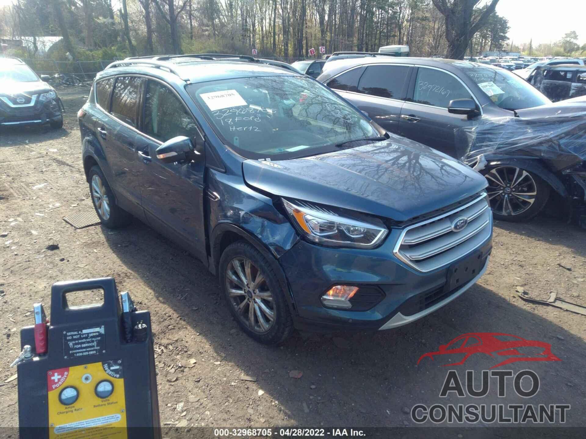 FORD ESCAPE 2018 - 1FMCU0J97JUC54387