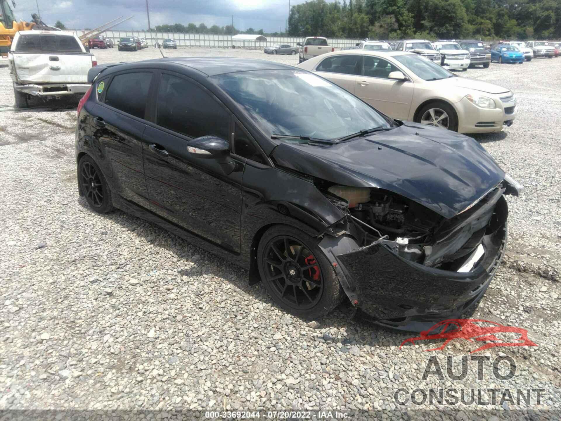 FORD FIESTA 2018 - 3FADP4GX5JM135373