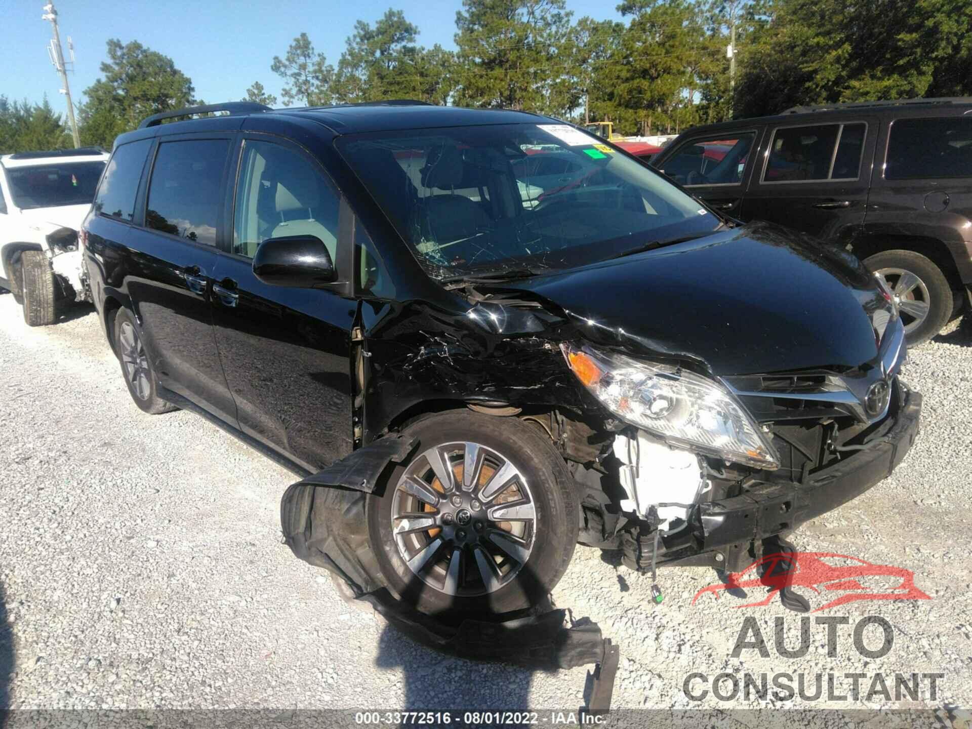 TOYOTA SIENNA 2018 - 5TDDZ3DC2JS199533