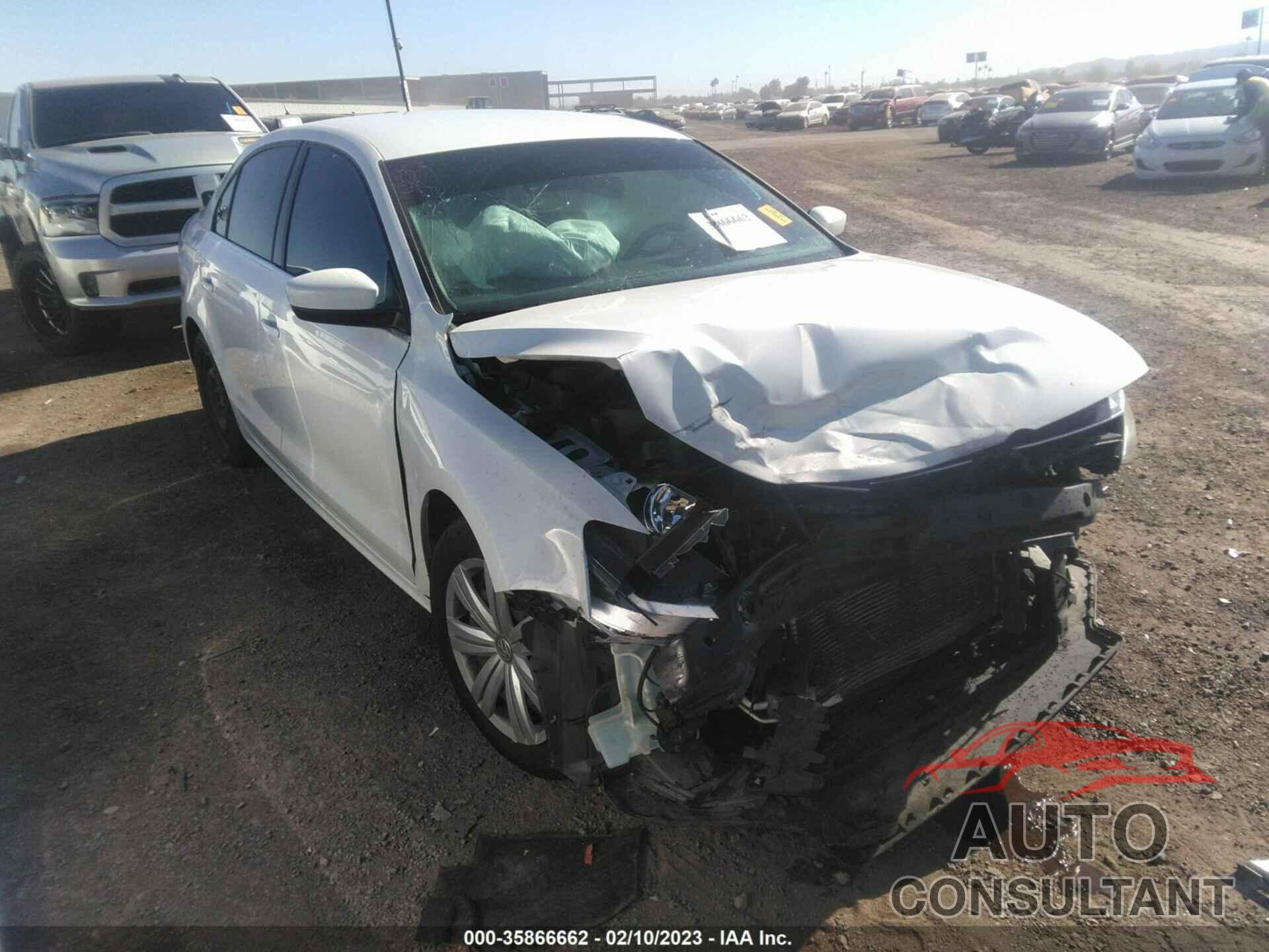 VOLKSWAGEN JETTA 2017 - 3VW2B7AJ5HM325946