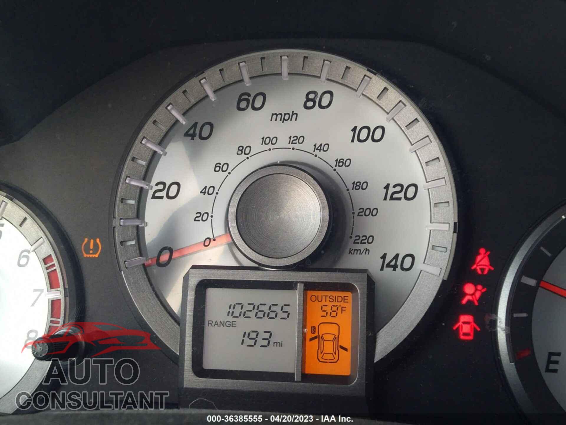 HONDA PILOT 2015 - 5FNYF3H48FB009355