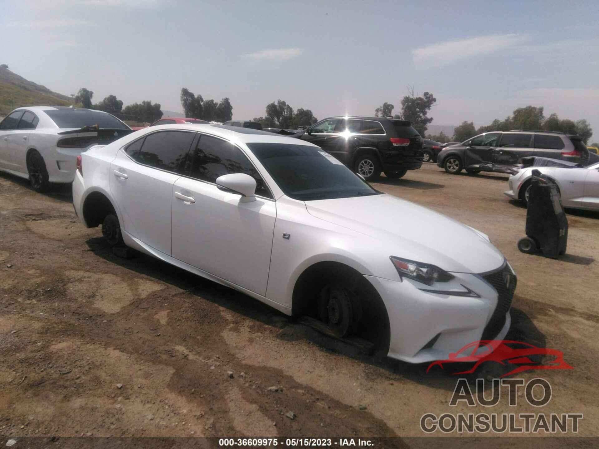 LEXUS IS 200T 2016 - JTHBA1D21G5033625