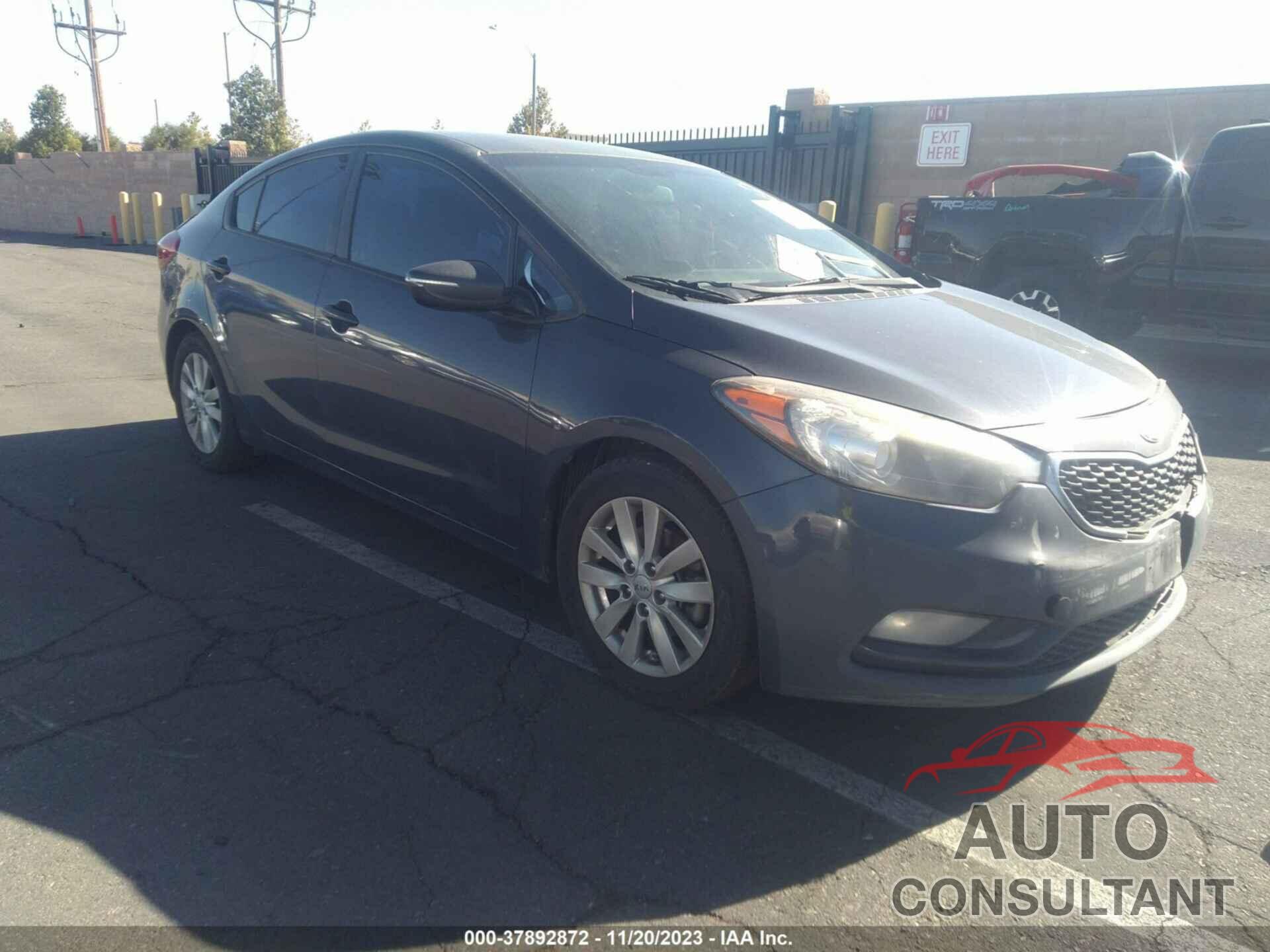 KIA FORTE 2016 - KNAFX4A6XG5449292